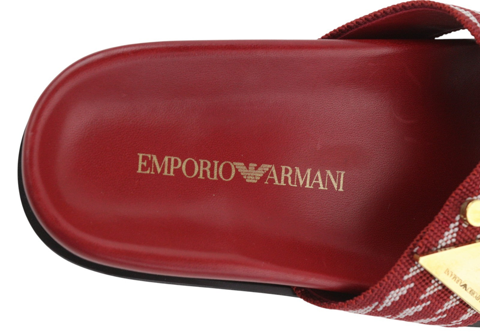 EMPORIO ARMANI X3U062 moteriški bateliai be kulno, 37 dydžio, bordo spalvos, raštuotos įmaunami basutės, rekomenduojama kaina – 215 € 
