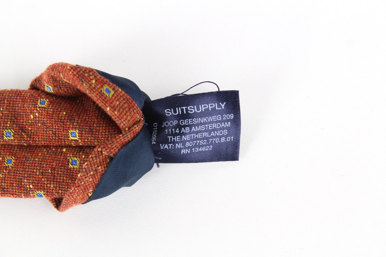 SUITSUPPLY vyriškas oranžinis kaklaraištis ~150x8cm vilnos ir šilko mišinio smailiais galais, raštuotas 