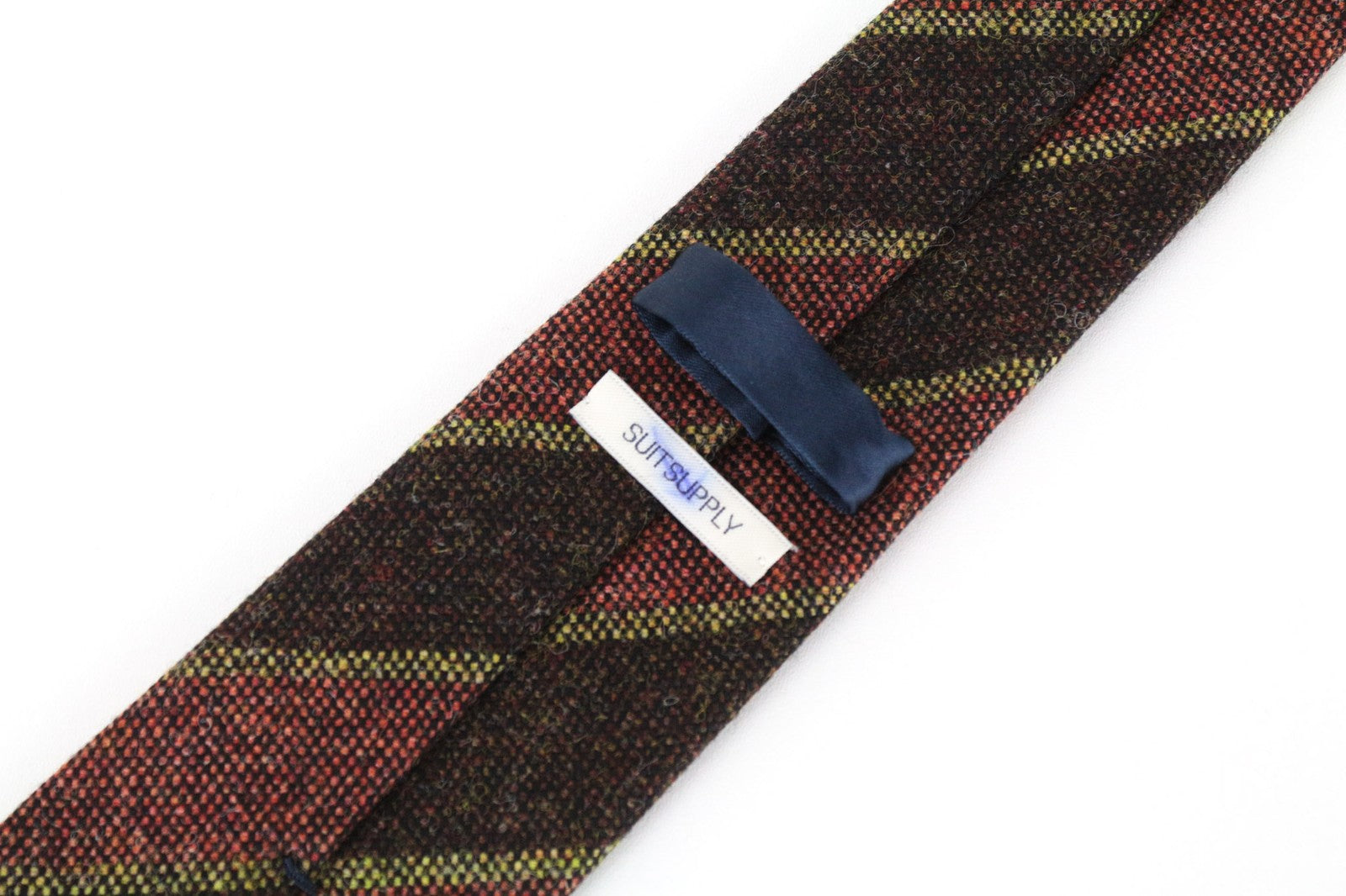 SUITSUPPLY vyriškas kaklaraištis ~150x8cm rudas grynos vilnos dryžuotas smailiais galais klasikinis 