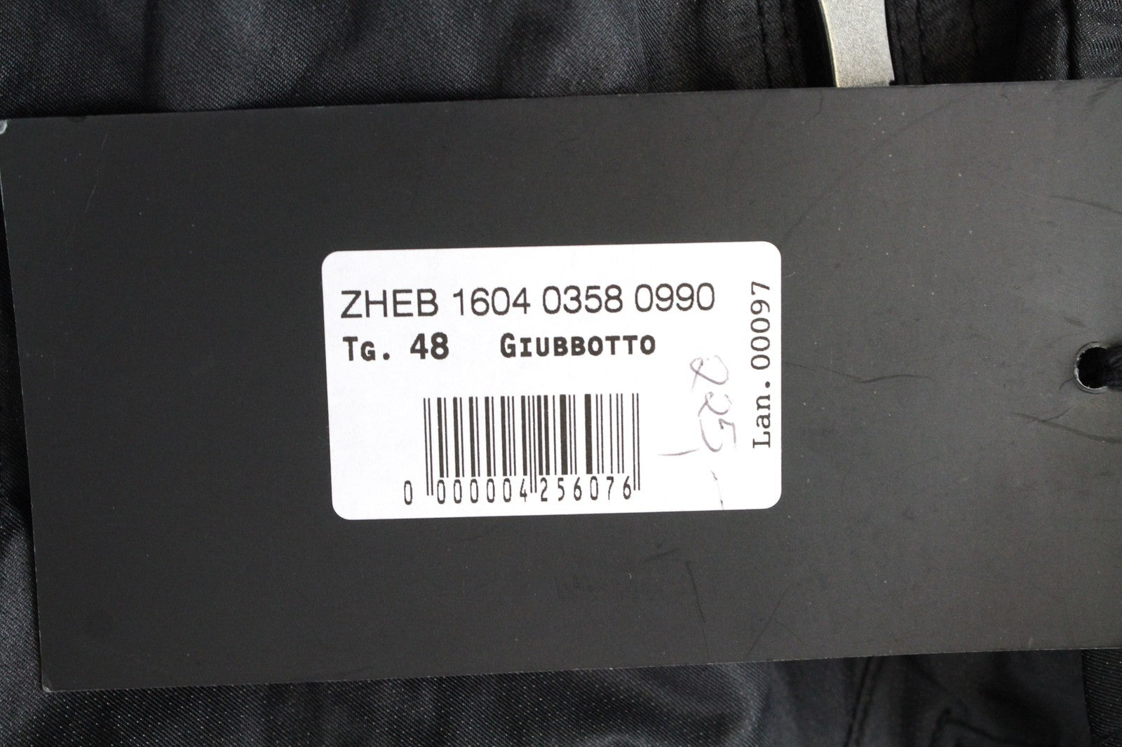 RICHMOND vyriška juoda striukė, 48 dydžio, su užtrauktuku priekyje, laisvalaikio, lengva, ilgomis rankovėmis 