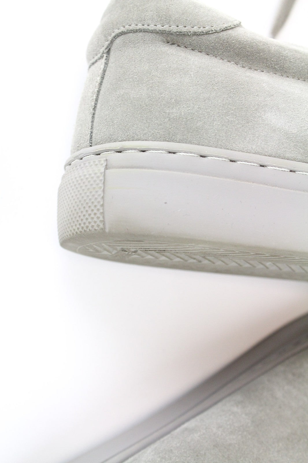 „SUITSUPPLY“ vyriški pilki zomšiniai EU41 suvarstomi žemakulniai sportbačiai kasdieniam avėjimui 