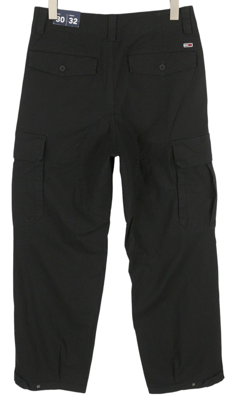 TOMMY HILFIGER Aiden Baggy Cargo vyriškos kelnės W30/L32 juodos su užlopytomis kišenėmis, rekomenduojama kaina – 149 € 