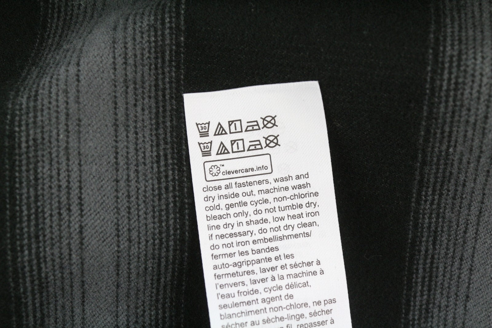 CALVIN KLEIN „Twill Fleece Check“ vyriška striukė su snapeliu ir sagomis, juoda 