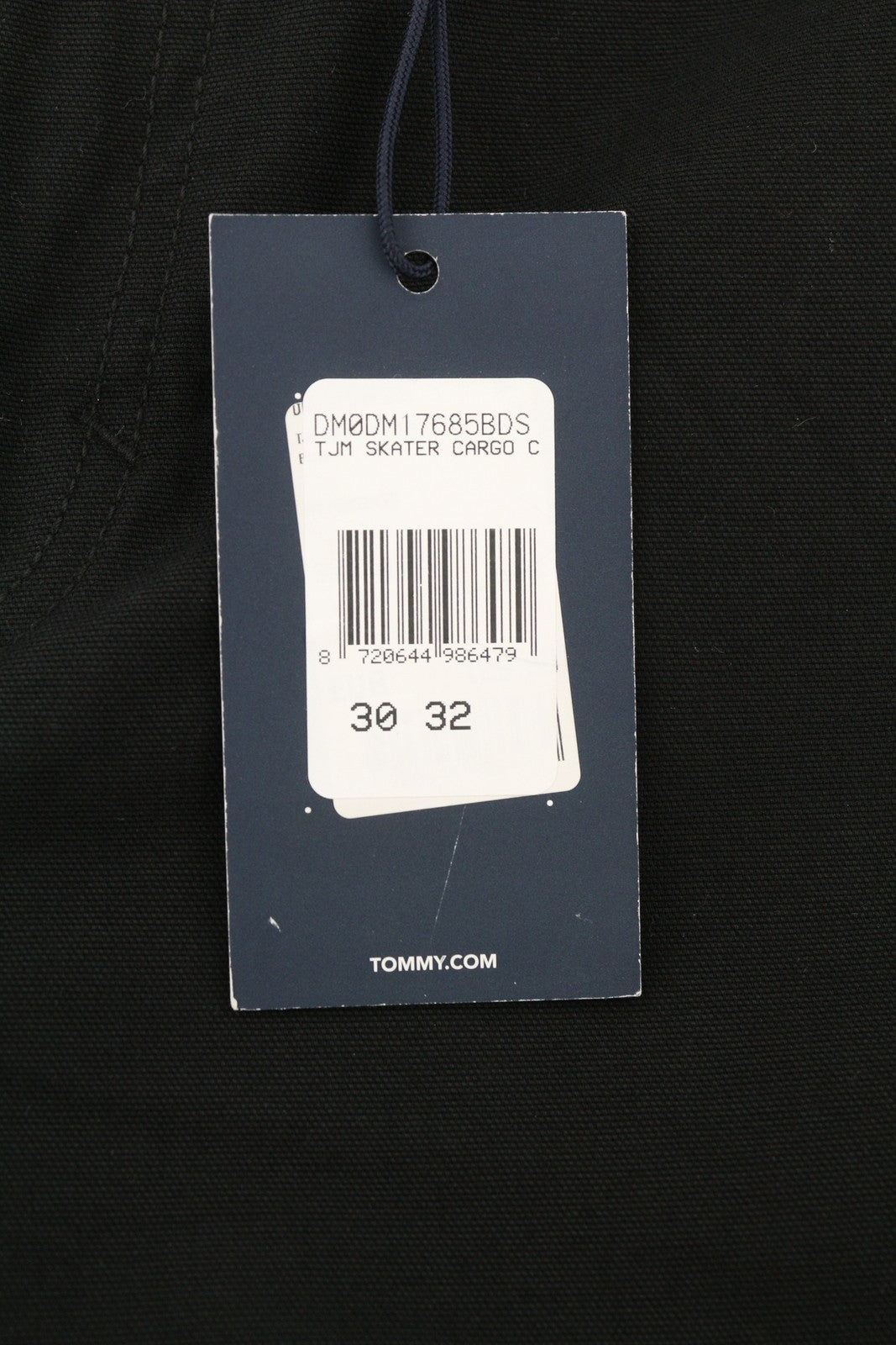 TOMMY HILFIGER Skater Carpenter vyriškos kelnės W30/L32 juodos krovininės su užtrauktuku, rekomenduojama kaina – 119 € 