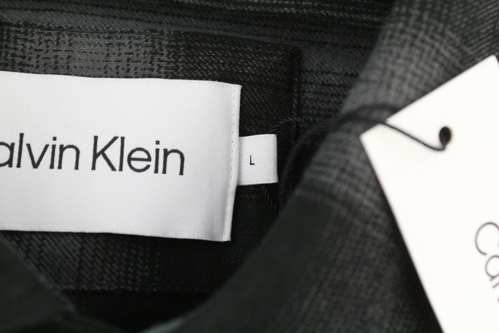 CALVIN KLEIN „Twill Fleece Check“ vyriška striukė, L dydžio, juoda, marškinėliai su užsegimu sagomis. 