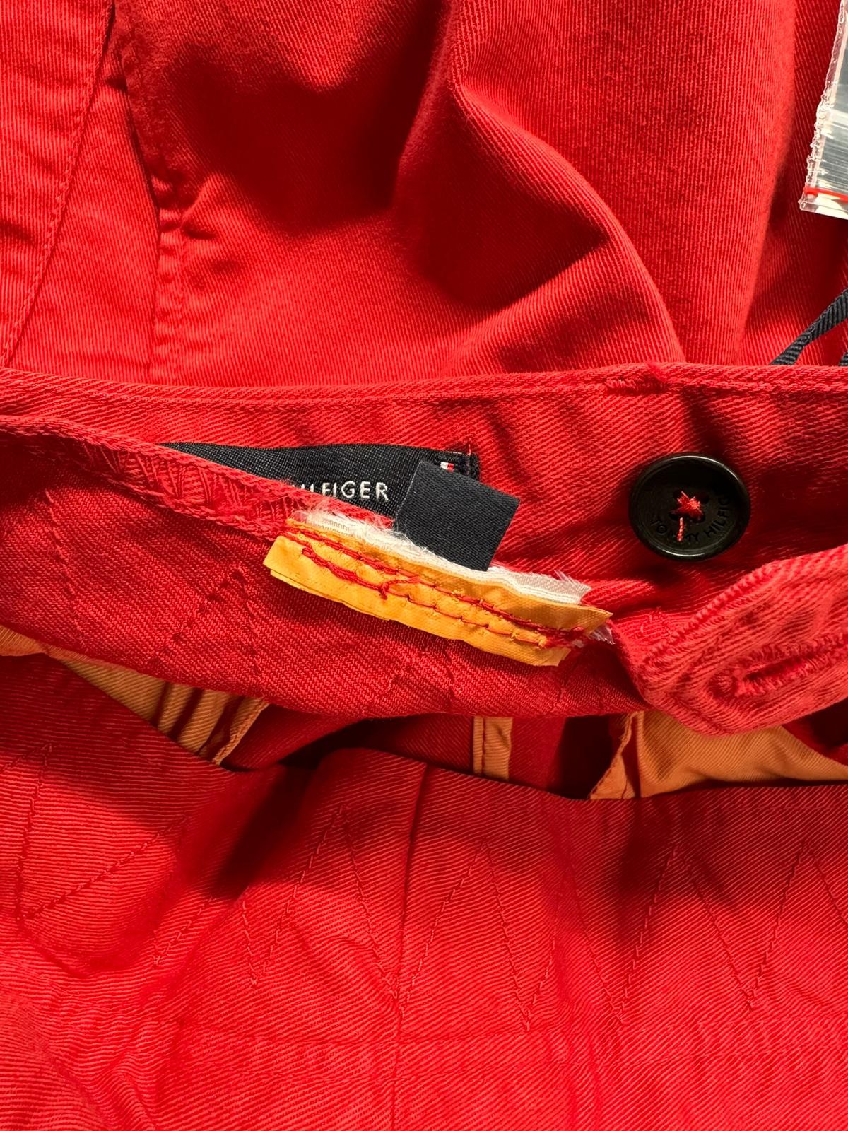 TOMMY HILFIGER „Twill Stretch“ vyriškos kelnės W33 Chino Pleated Slim Fit Zip Fly Red 