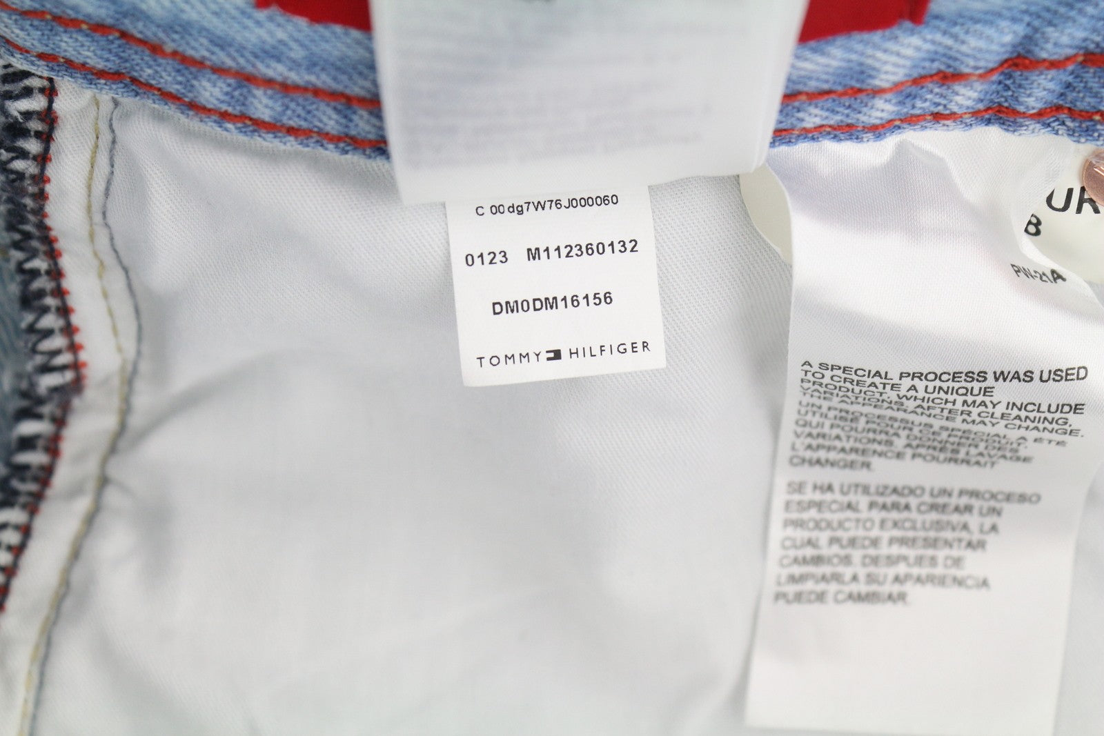 TOMMY HILFIGER Aiden Baggy Denim vyriški šortai W30 Washed Blue su užtrauktuku ir kišenėmis 