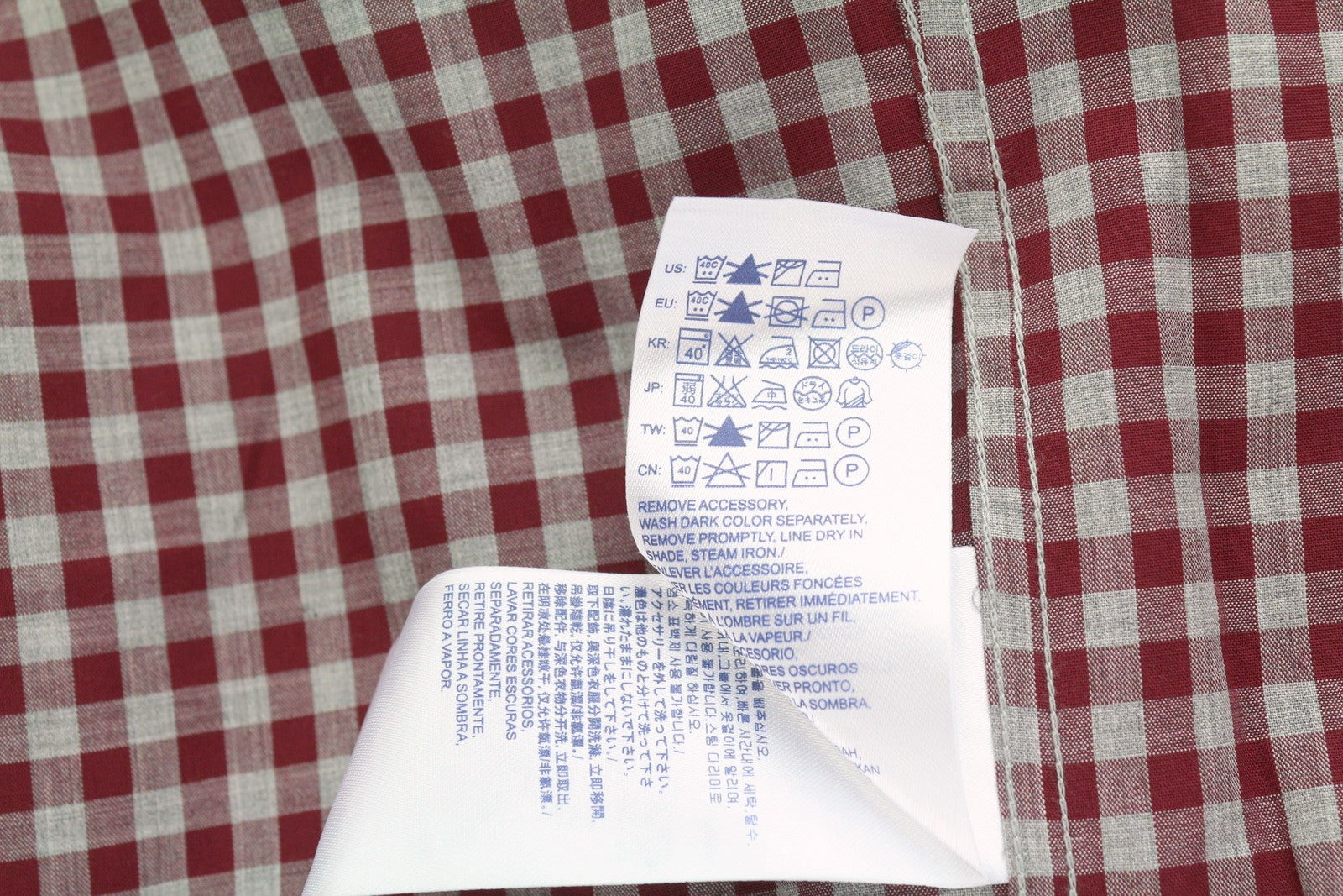 TOMMY HILFIGER vyriški marškinėliai S, burgundiški, languoti, priglundantys, su sagomis iškirpte.