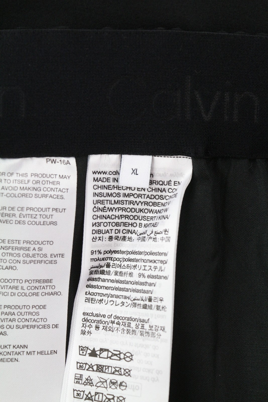 CALVIN KLEIN Crinkle Tech Stretch vyriškos kelnės XL dydžio, juodos, plonos, elastingo juosmens. 