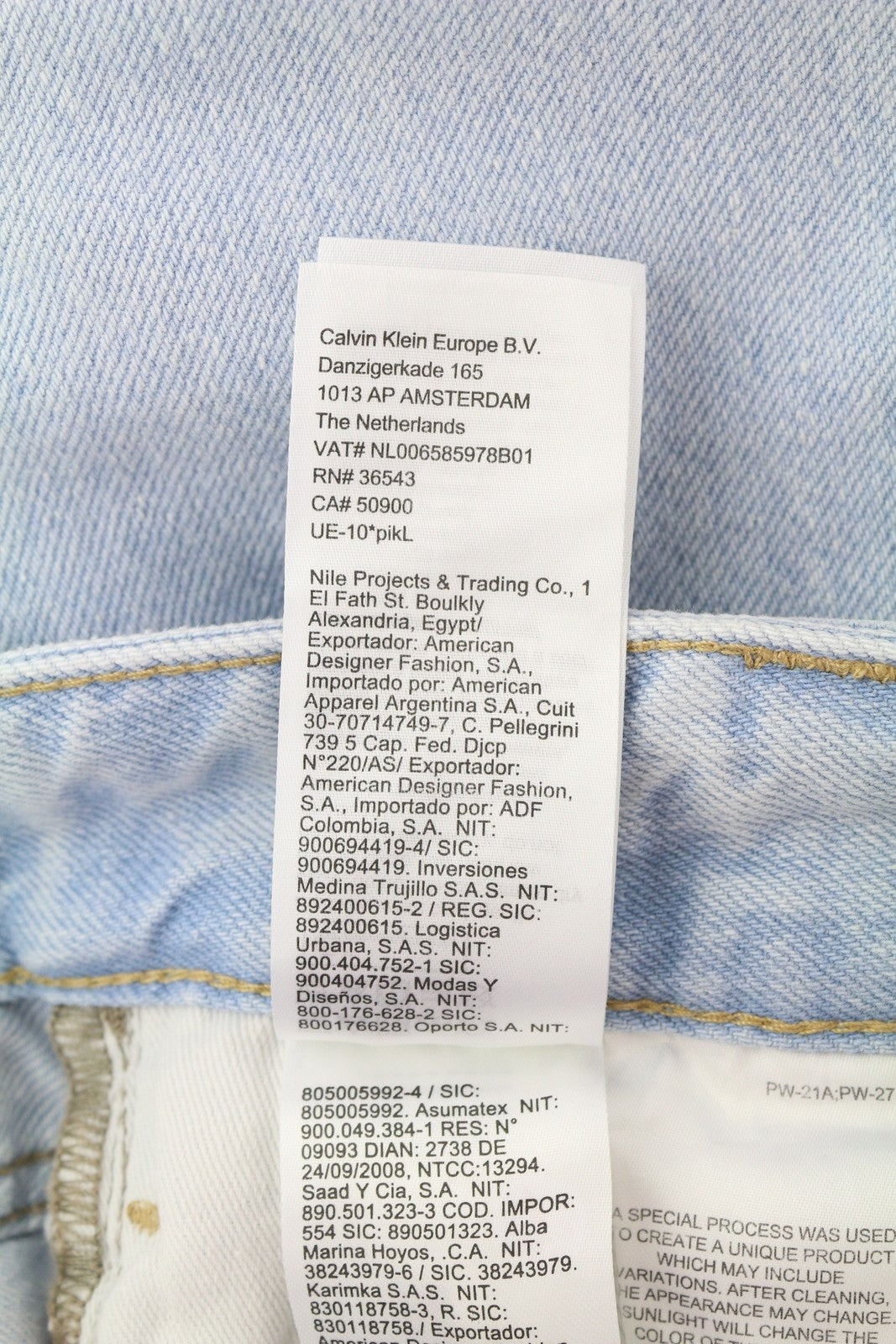 CALVIN KLEIN 90-ųjų laisvi klostuoti vyriški džinsai W29 su skalbtos mėlynos spalvos plačiomis užtrauktukais, rekomenduojama kaina – 272 USD 