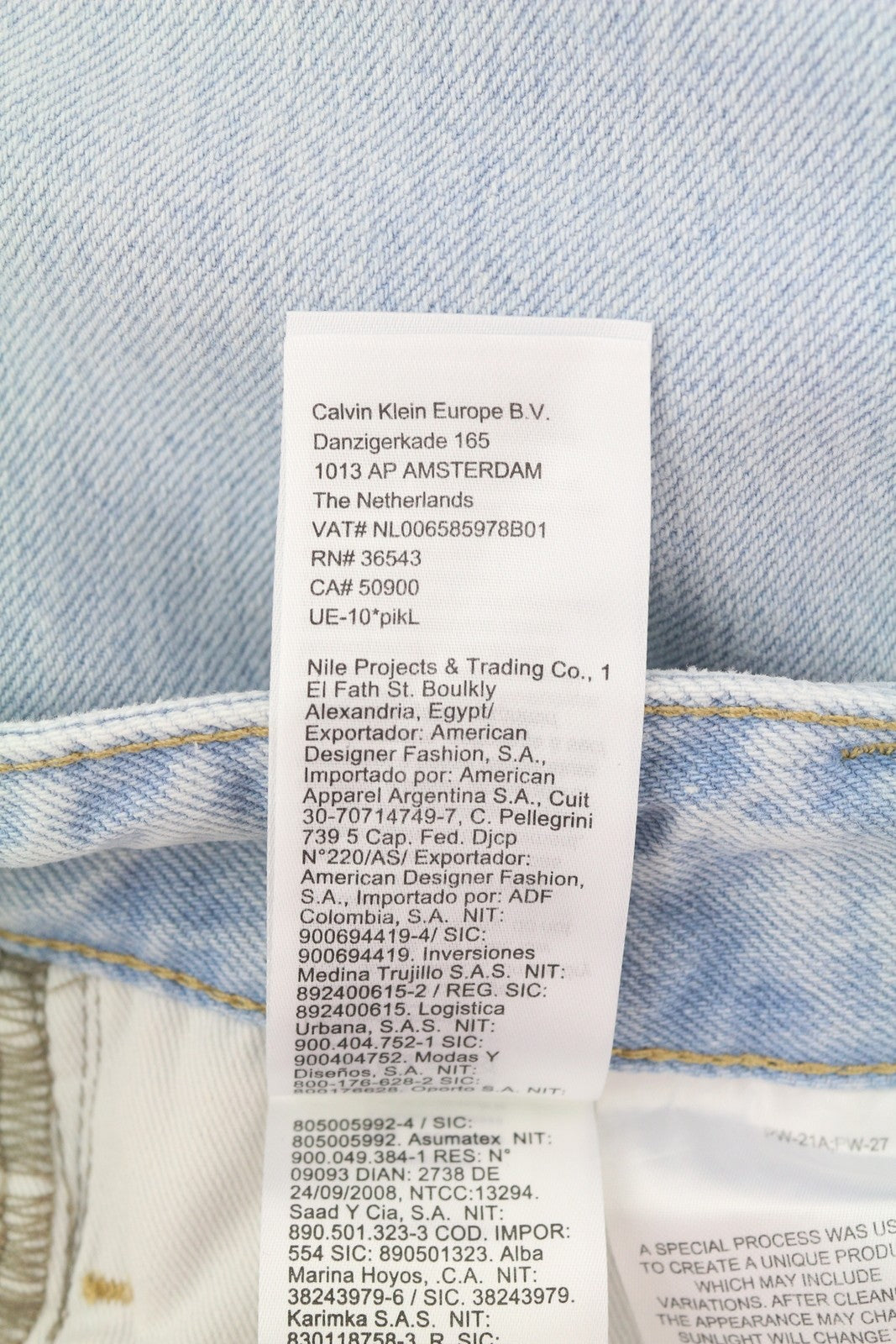 CALVIN KLEIN 90-ųjų laisvi klostuoti vyriški džinsai W32 su skalbtos mėlynos spalvos plačiomis užtrauktukais, rekomenduojama kaina – 272 USD 