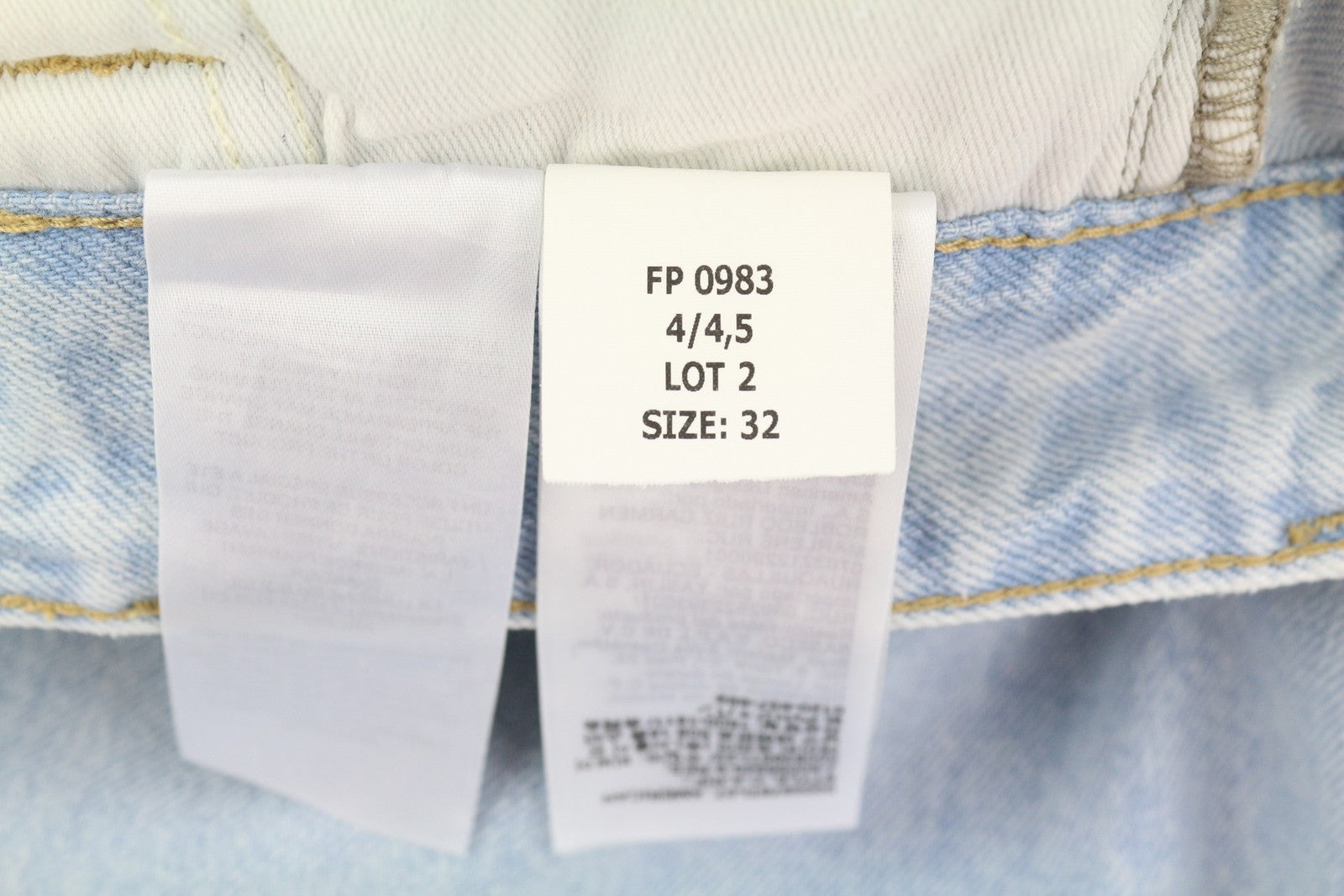 CALVIN KLEIN 90-ųjų laisvi klostuoti vyriški džinsai W32 su skalbtos mėlynos spalvos plačiomis užtrauktukais, rekomenduojama kaina – 272 USD 