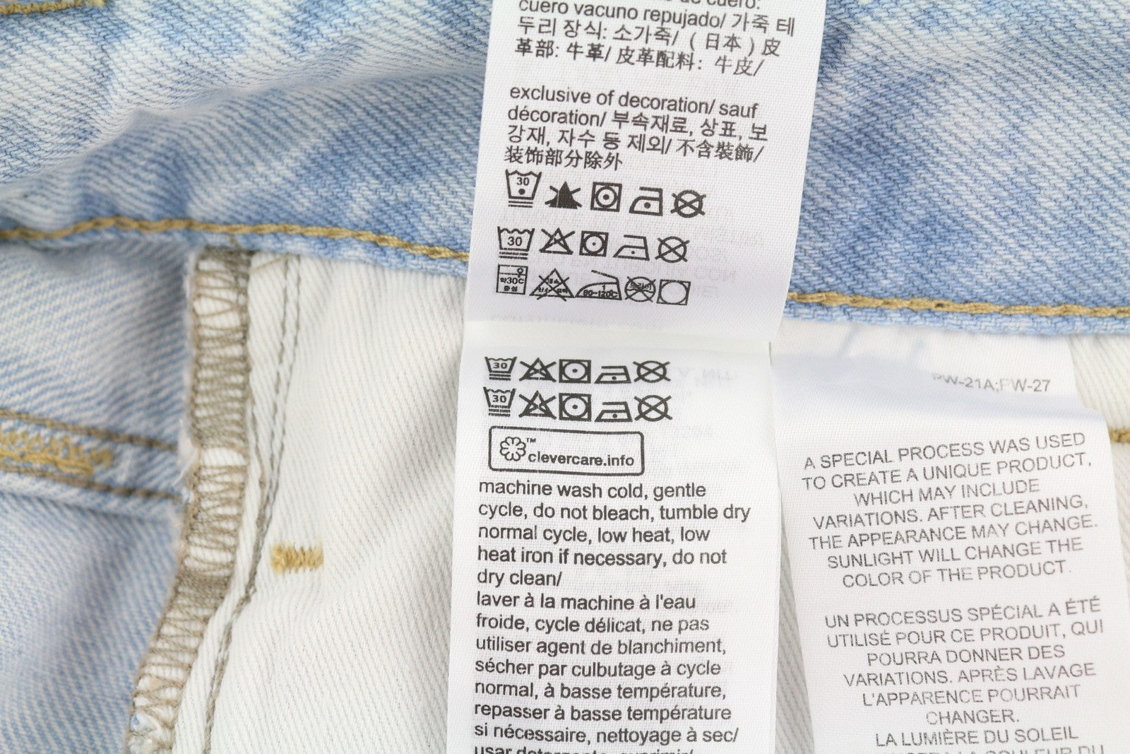 CALVIN KLEIN 90-ųjų laisvi klostuoti vyriški džinsai W32 su skalbtos mėlynos spalvos plačiomis užtrauktukais, rekomenduojama kaina – 272 USD 