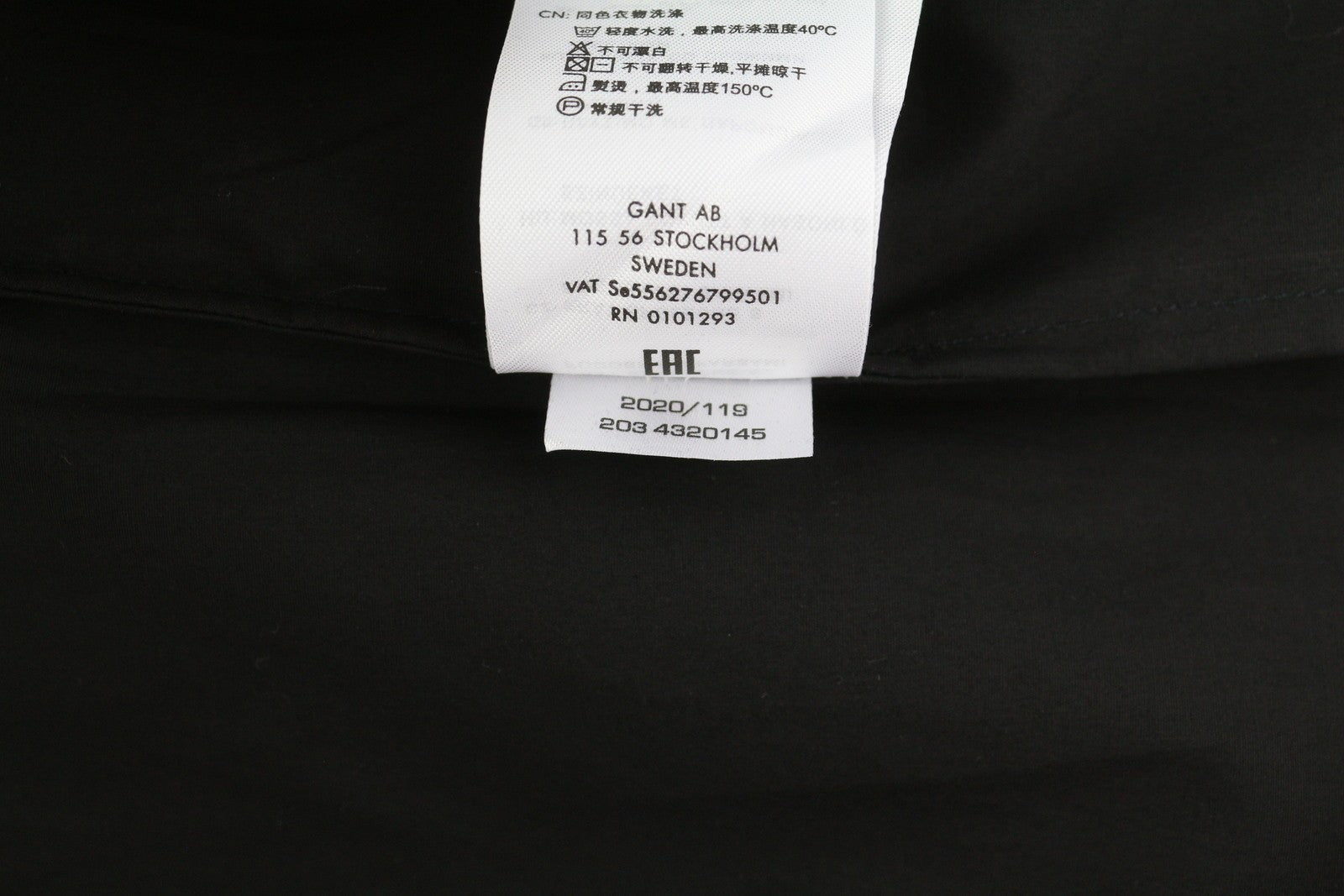 GANT Tux klostuoti laisvalaikio stiliaus moteriški marškinėliai, 32 dydžio, juodi, su sagomis užsegama juostele, ilgomis rankovėmis 