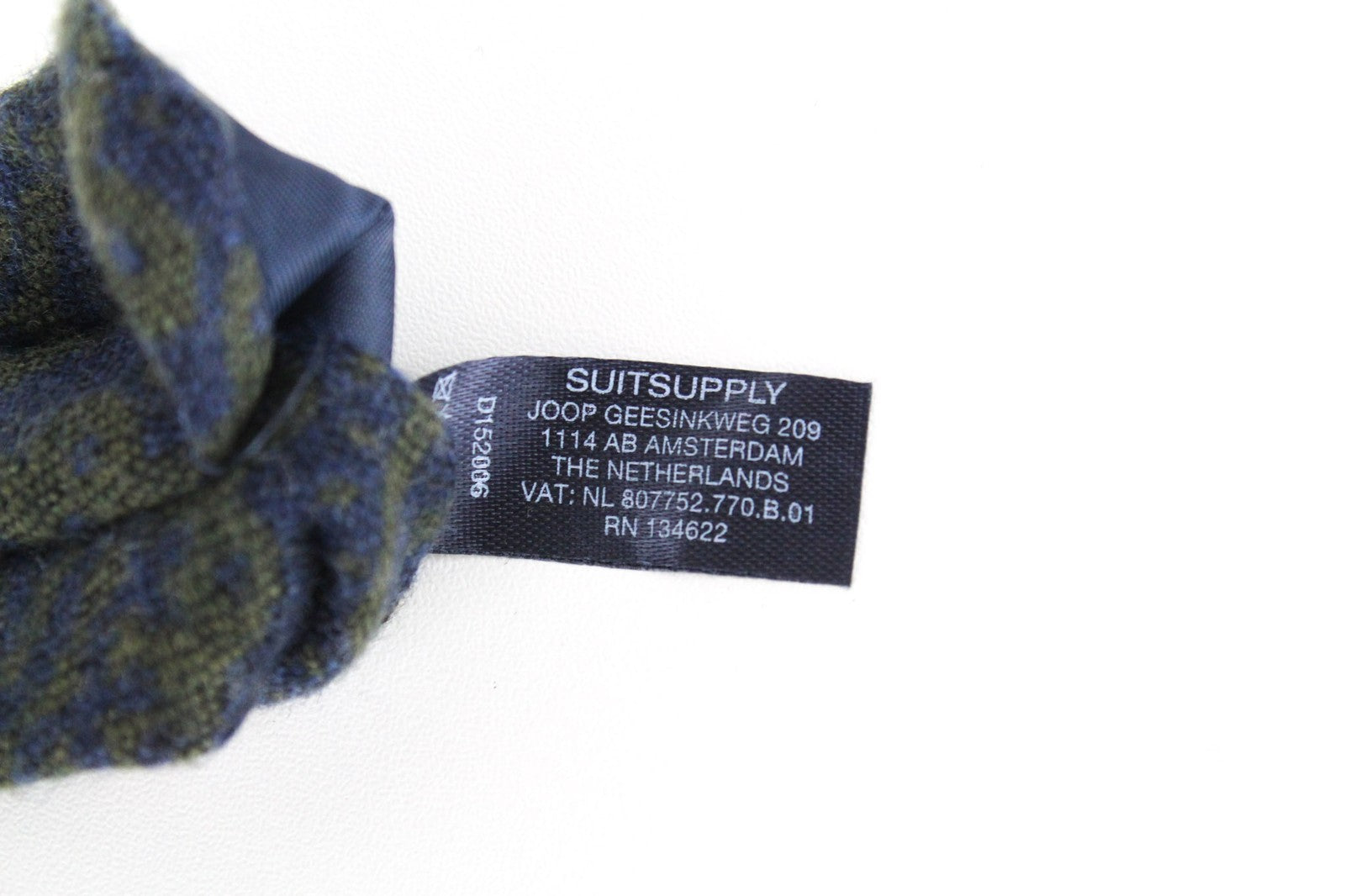 SUITSUPPLY vyriškas kaklaraištis su mėlynu grafiniu raštu, ~150 x 8 cm, vilnos ir šilko mišinio kaklaraištis 