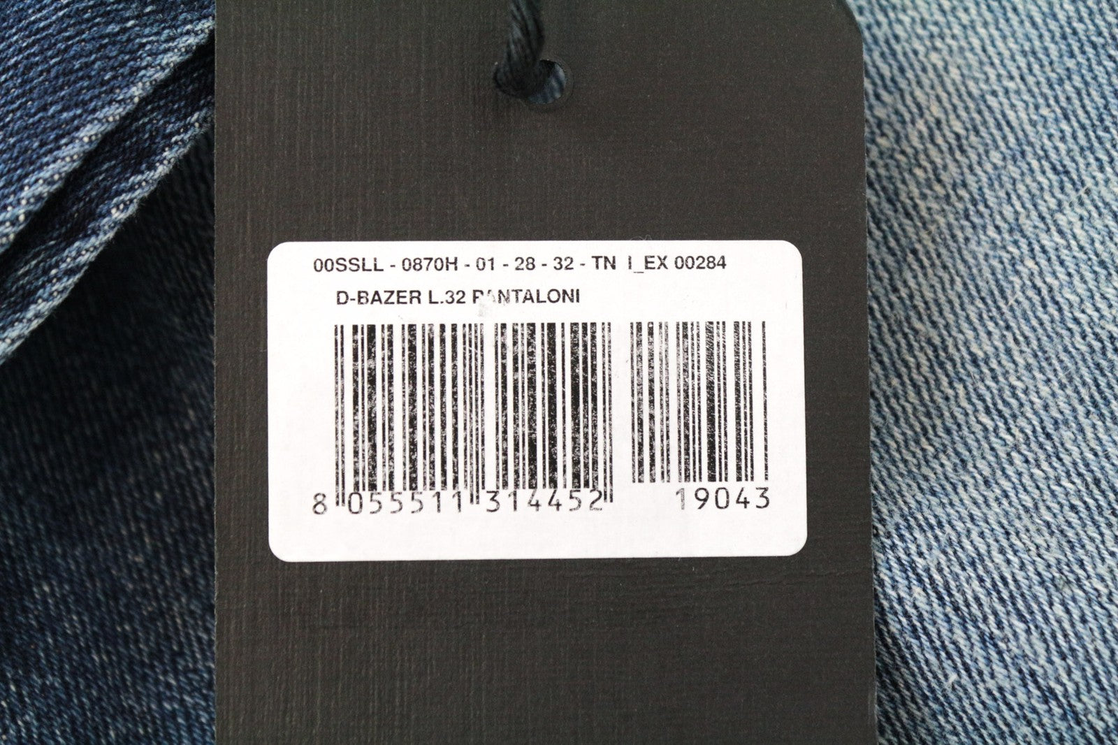 DIESEL D-Bazer 0870H vyriški džinsai W28/L32 skalbtos mėlynos spalvos siaurėjantis kirpimas medvilninis tamprus audinys 