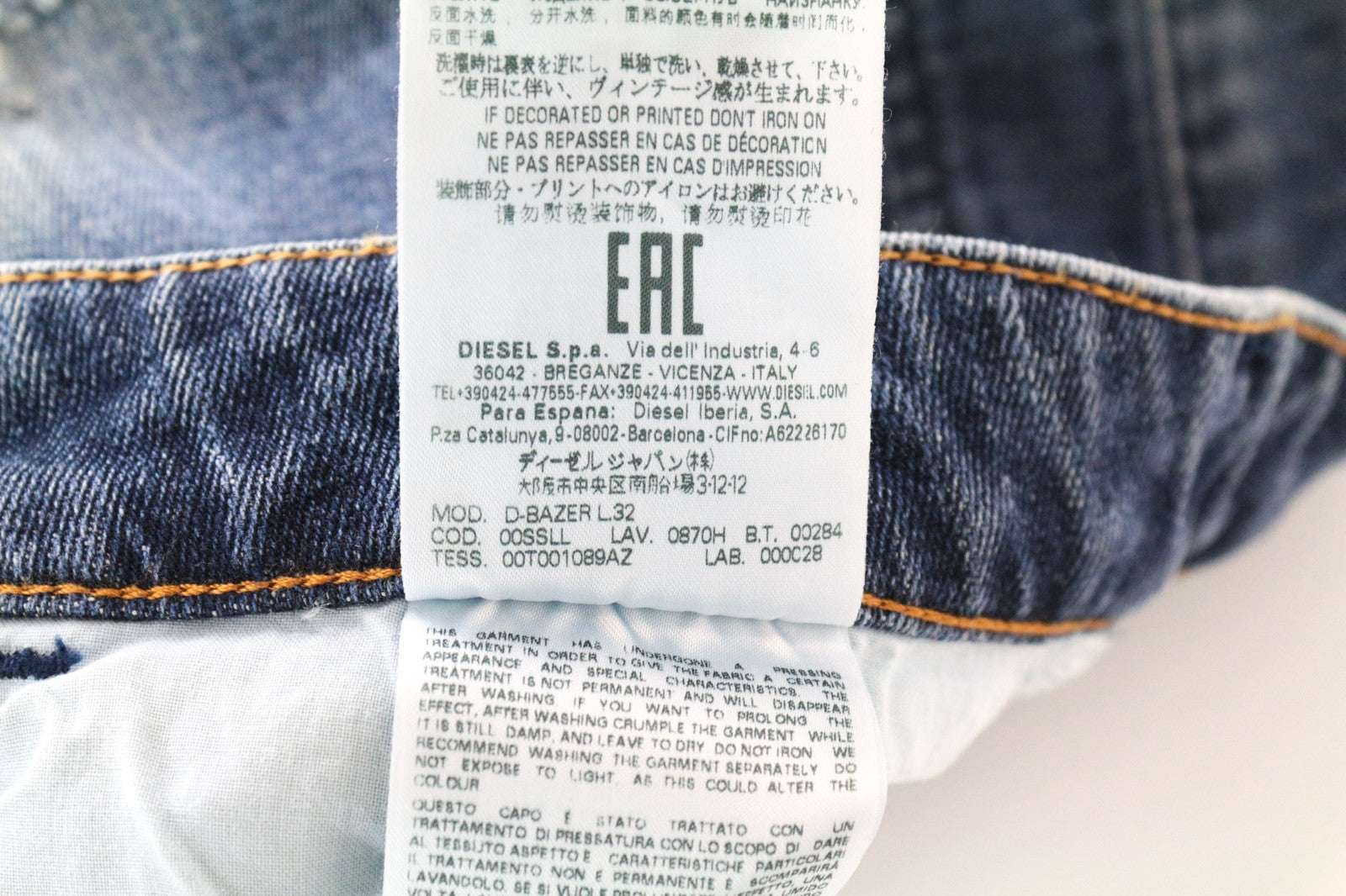 DIESEL D-Bazer 0870H vyriški džinsai W28/L32 skalbtos mėlynos spalvos siaurėjantis kirpimas medvilninis tamprus audinys 