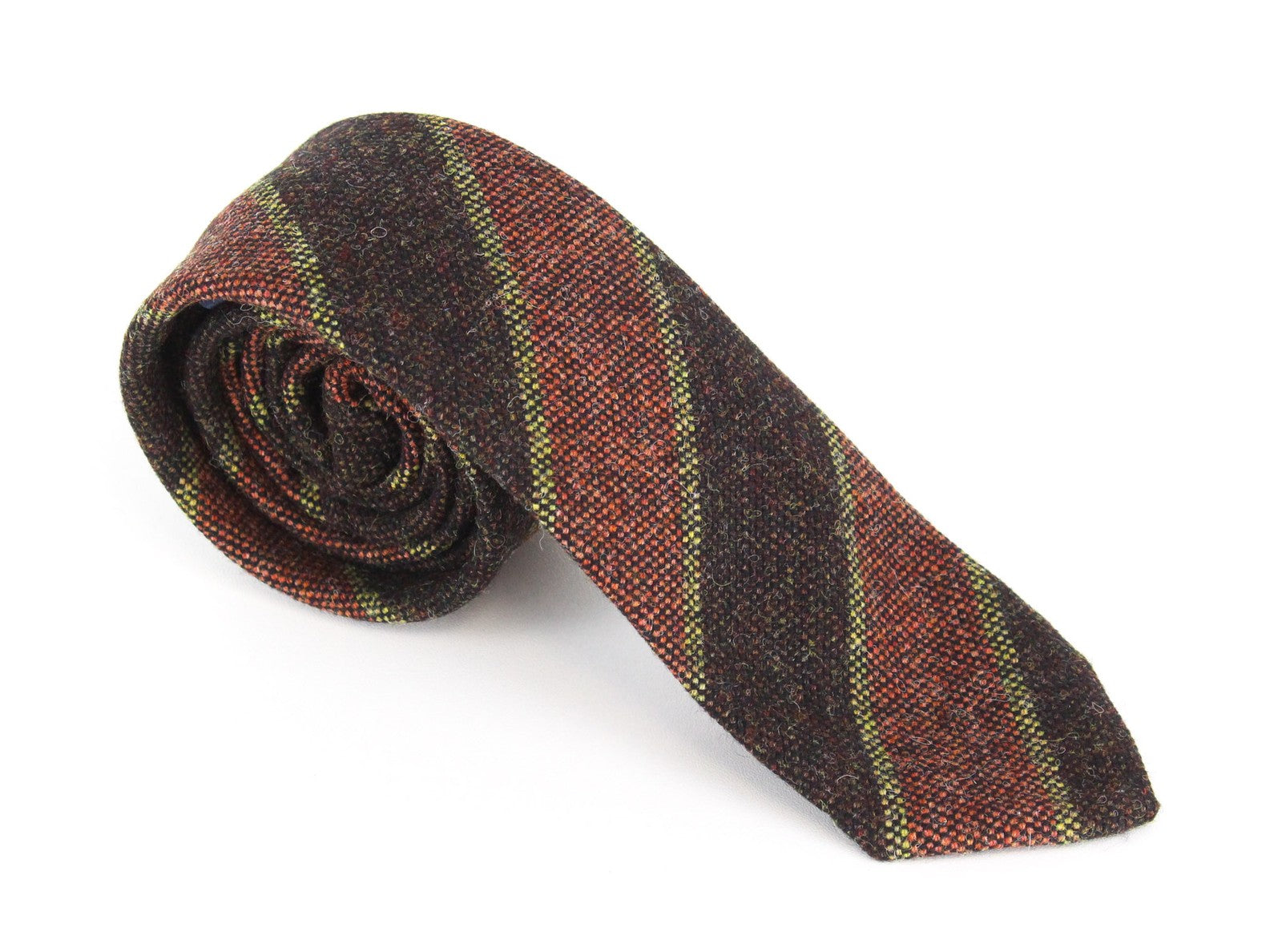 SUITSUPPLY vyriškas kaklaraištis ~150x8 rudas vilnonis dryžuotas smailiais galais oficialus kaklaraištis 