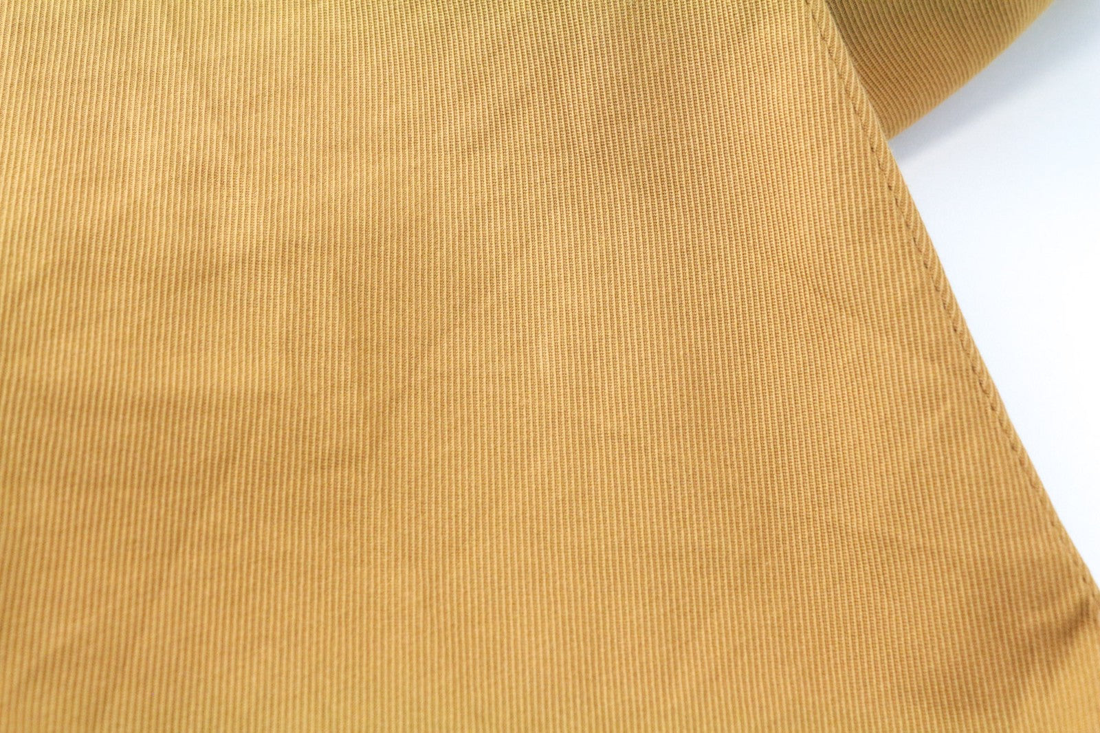 SUISTUDIO Lane moteriškos kelnės UK16R rudos dryžuoto audinio, plonos, ilgos, medvilninės, plokščio priekio. 