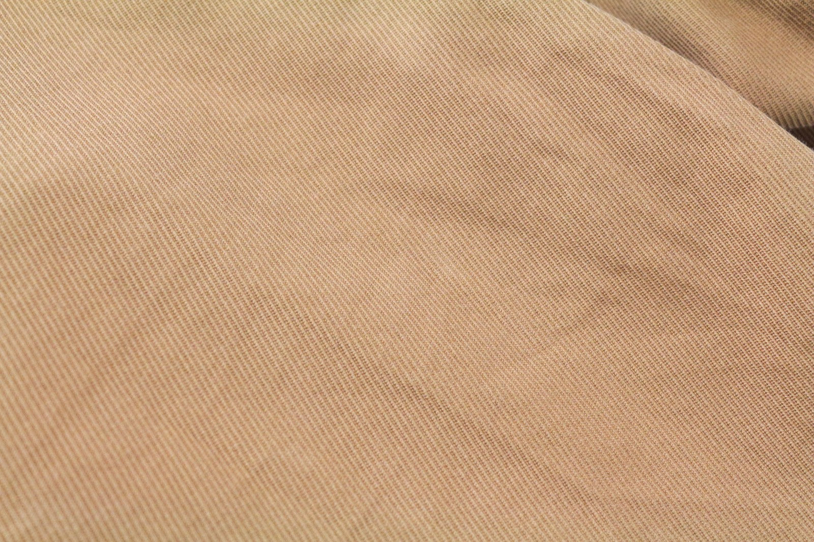 SUISTUDIO Lane moteriškos kelnės UK16R rudos dryžuoto audinio, plonos, ilgos, medvilninės, plokščio priekio. 