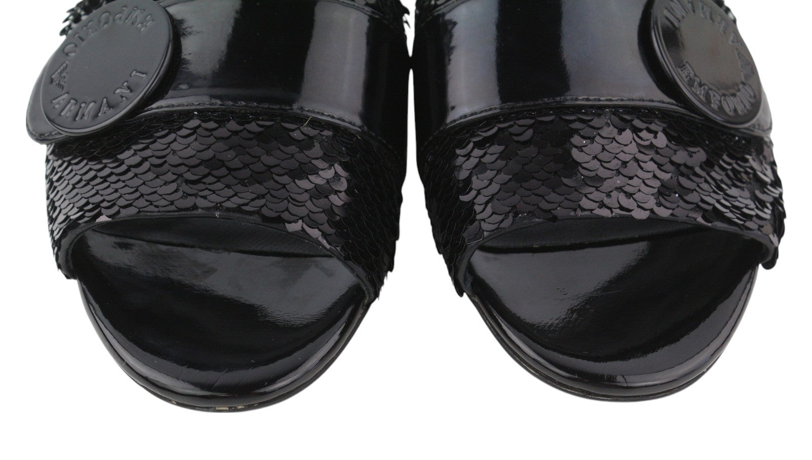 EMPORIO ARMANI X3P699 moteriški bateliai be kulno, 37 dydžio, juodi, blizgantys, blizgučiais puošti, atvira nosele. RMK 262 €. 