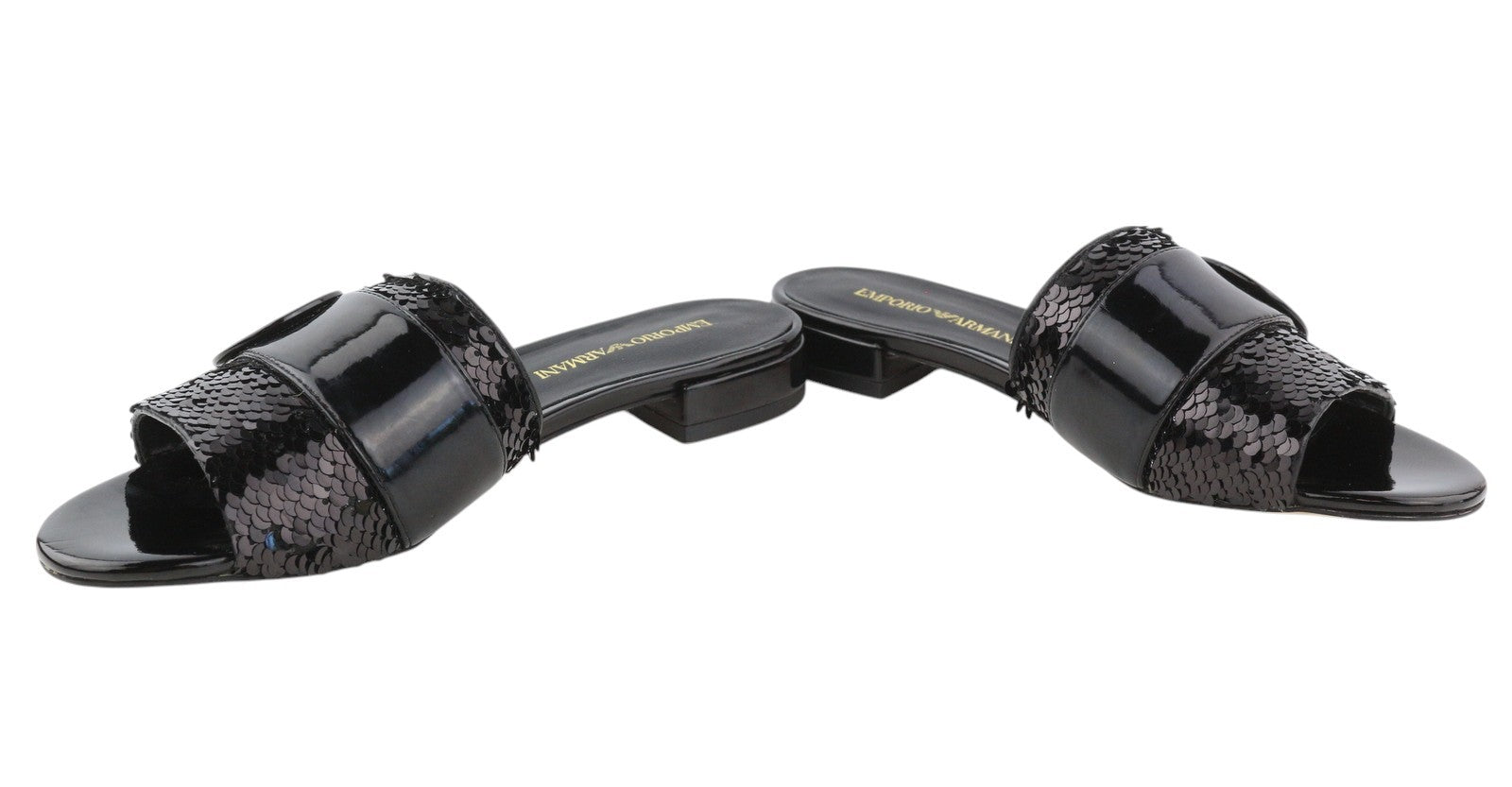 EMPORIO ARMANI X3P699 moteriški bateliai be kulno, 37 dydžio, juodi, blizgantys, blizgučiais puošti, atvira nosele. RMK 262 €. 