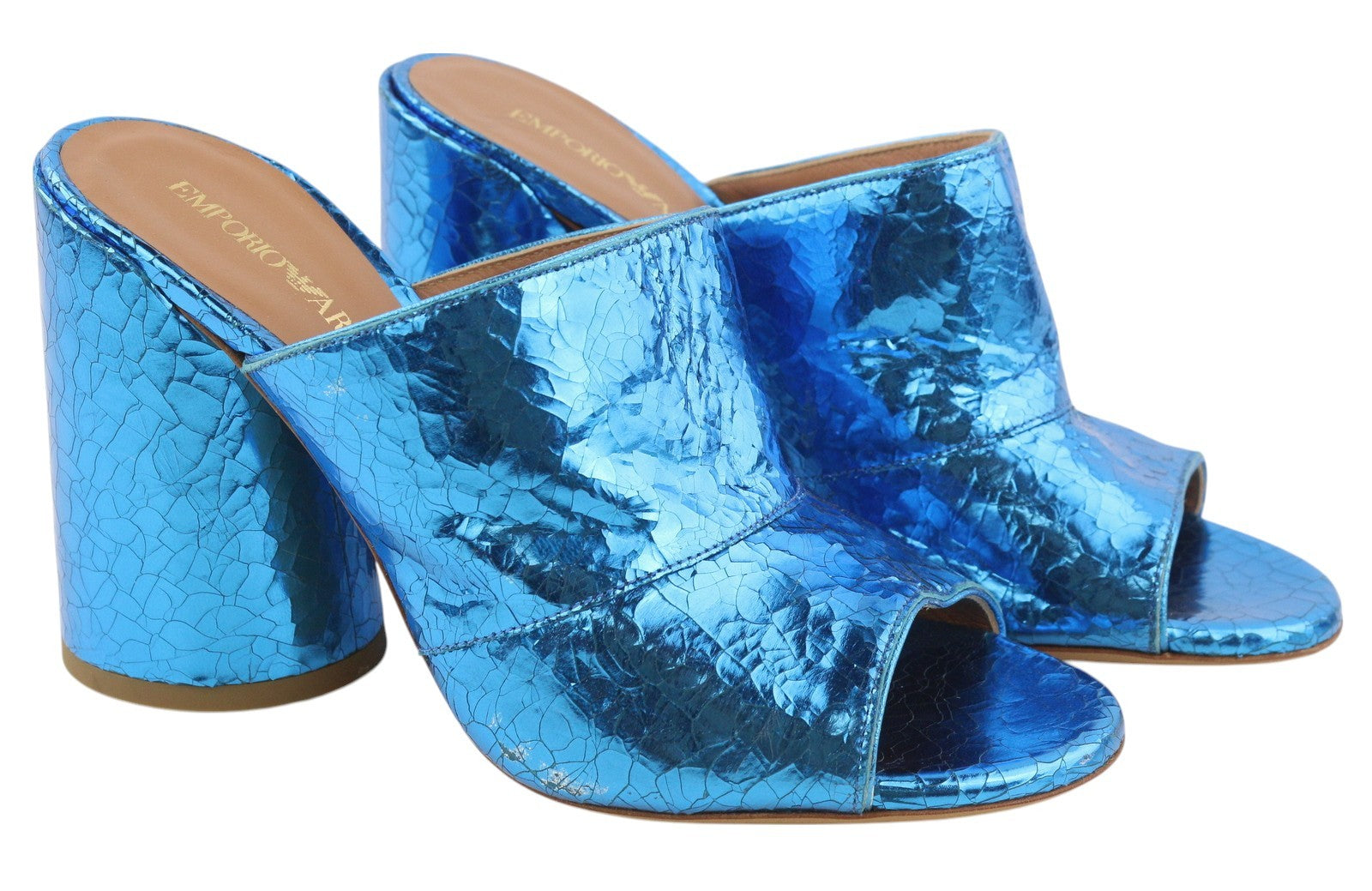 EMPORIO ARMANI X3P713 moteriškos basutės, 37 dydžio, mėlynos, blizgios odos, įsispiriamos. RMK 299 €. 