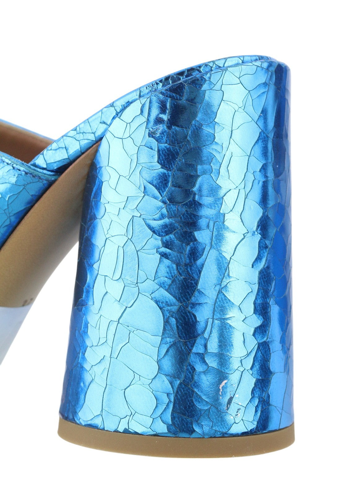 EMPORIO ARMANI X3P713 moteriškos basutės, 37 dydžio, mėlynos, blizgios odos, įsispiriamos. RMK 299 €. 