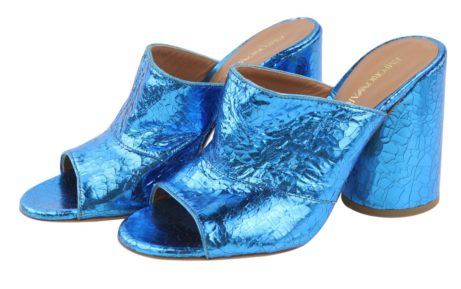 EMPORIO ARMANI X3P713 moteriškos basutės, 37 dydžio, mėlynos, blizgios odos, įsispiriamos. RMK 299 €. 