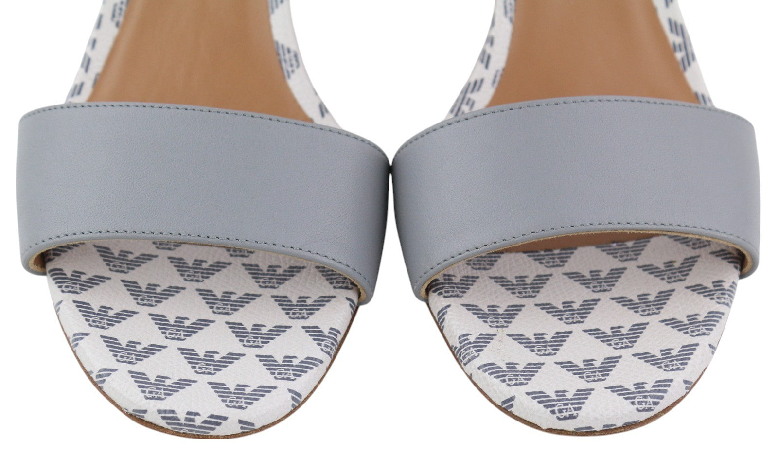 EMPORIO ARMANI X3P708 moteriški aukštakulniai, pilkos odos basutės su logotipu, RRP 199 € 