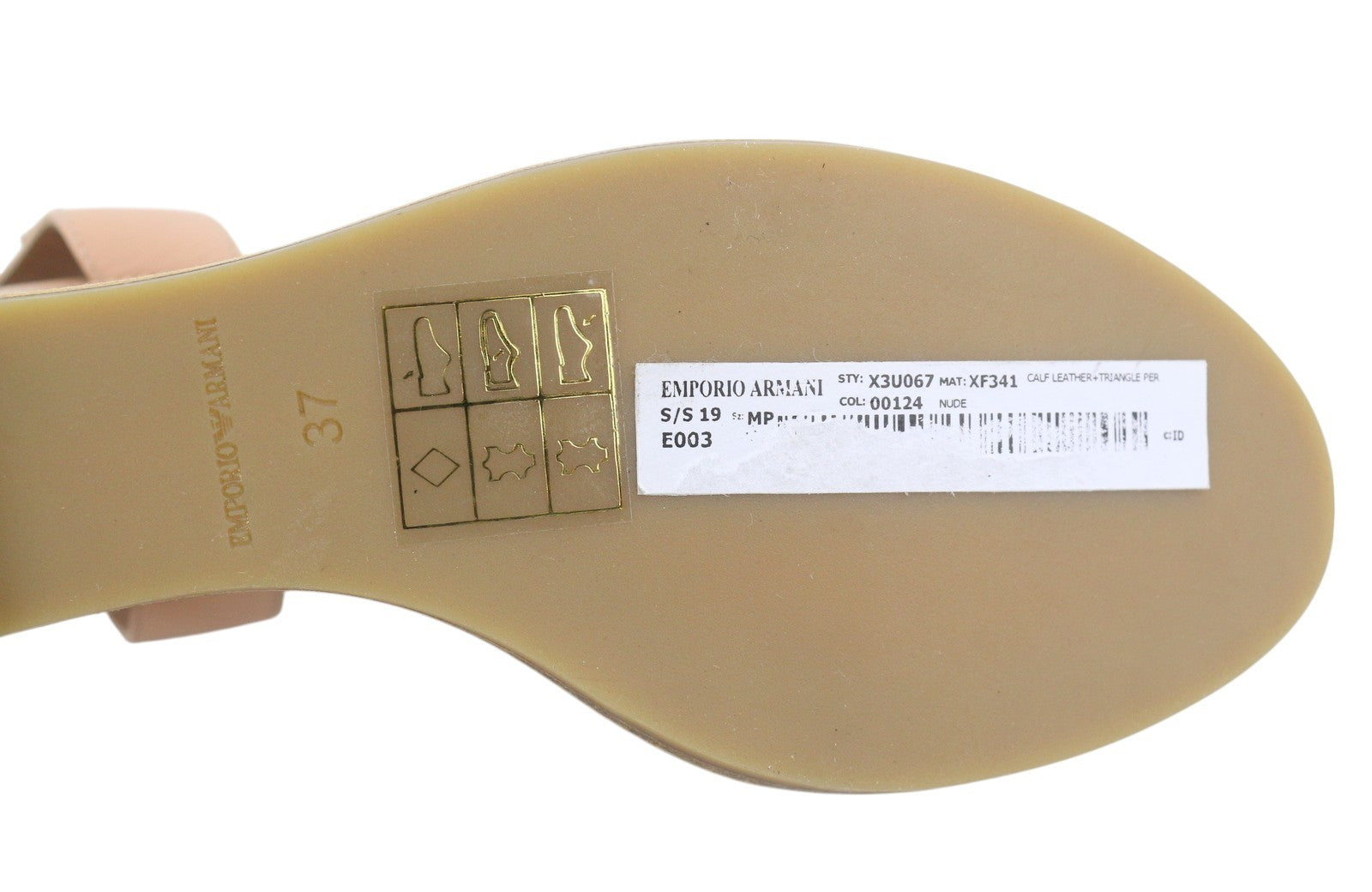 EMPORIO ARMANI X3U067 moteriškos basutės, 37 dydžio, šviesiai rožinės, odinės, pleišto formos aukštakulniai, rekomenduojama kaina – 219 € 