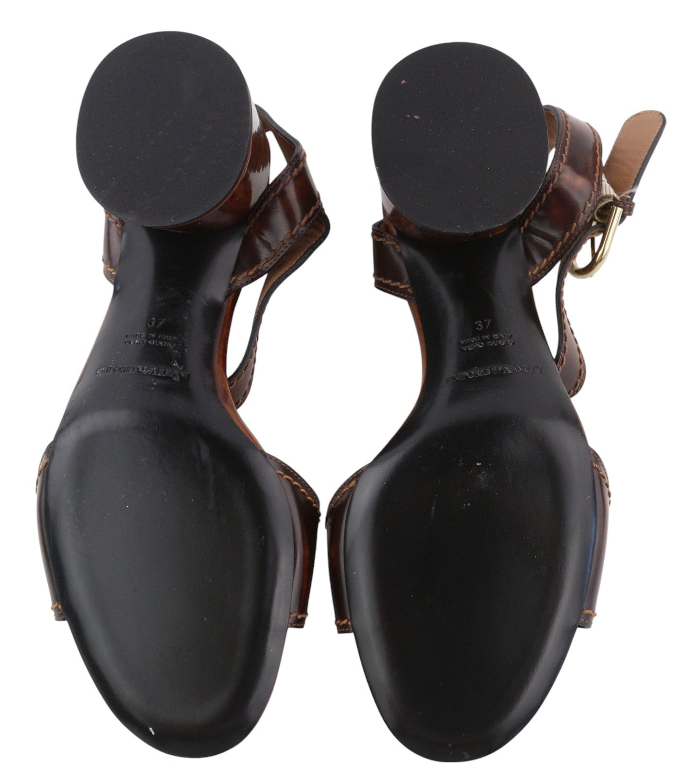 EMPORIO ARMANI moteriški aukštakulniai, 37 dydžio, rudos odos, blokinio kulno basutės su sagtimi, laisvalaikio stiliaus. 