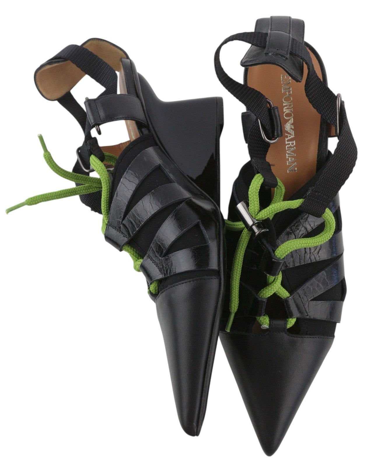 EMPORIO ARMANI moteriški aukštakulniai, 37 €, juodos odos, smaili nosis, žalios spalvos raišteliais. 