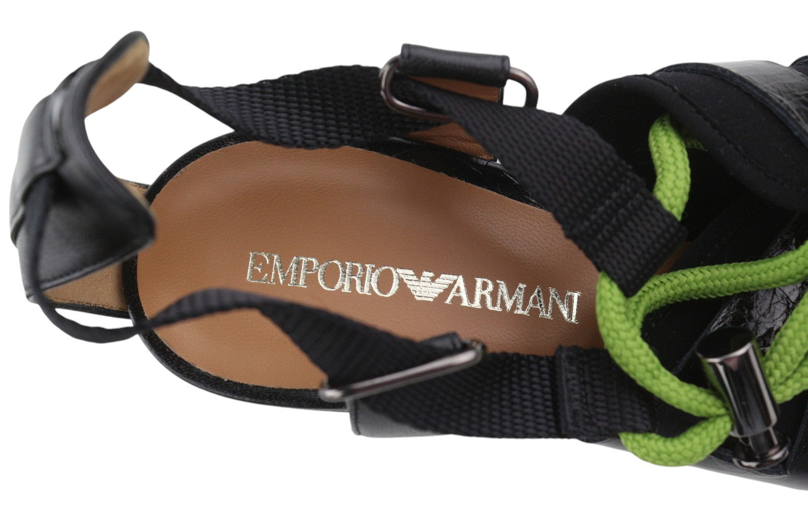 EMPORIO ARMANI moteriški aukštakulniai, 37 €, juodos odos, smaili nosis, žalios spalvos raišteliais. 