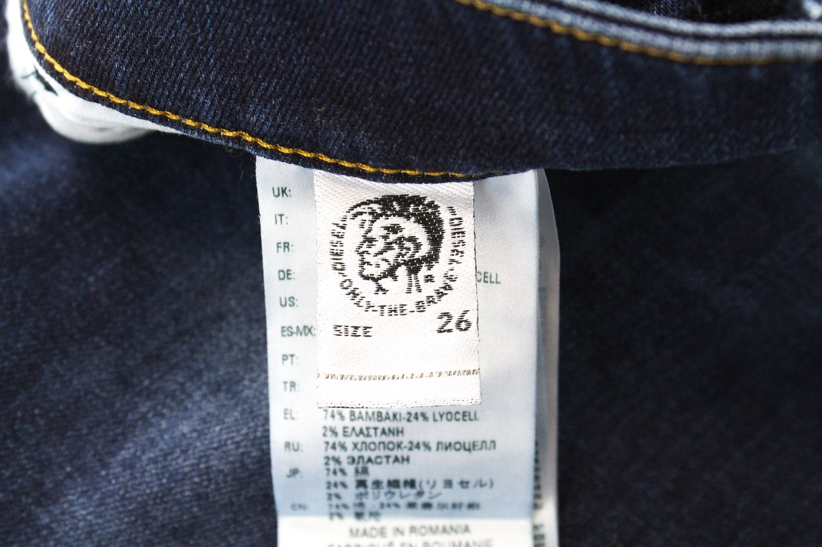 DIESEL D-Bazer 083AT vyriški W26 siaurėjantys berniukiški skalbti mėlyni tamprūs džinsai 