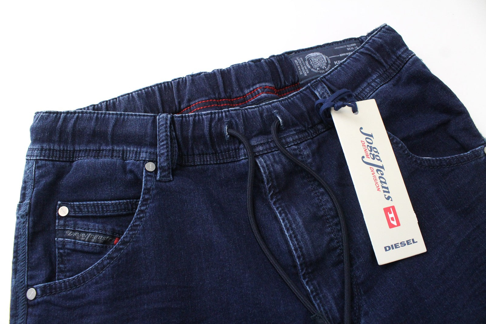 DIESEL Krooley-NE 0687D vyriški W28 Slim Carrot Jogg mėlyni tamprūs sportiniai džinsai 