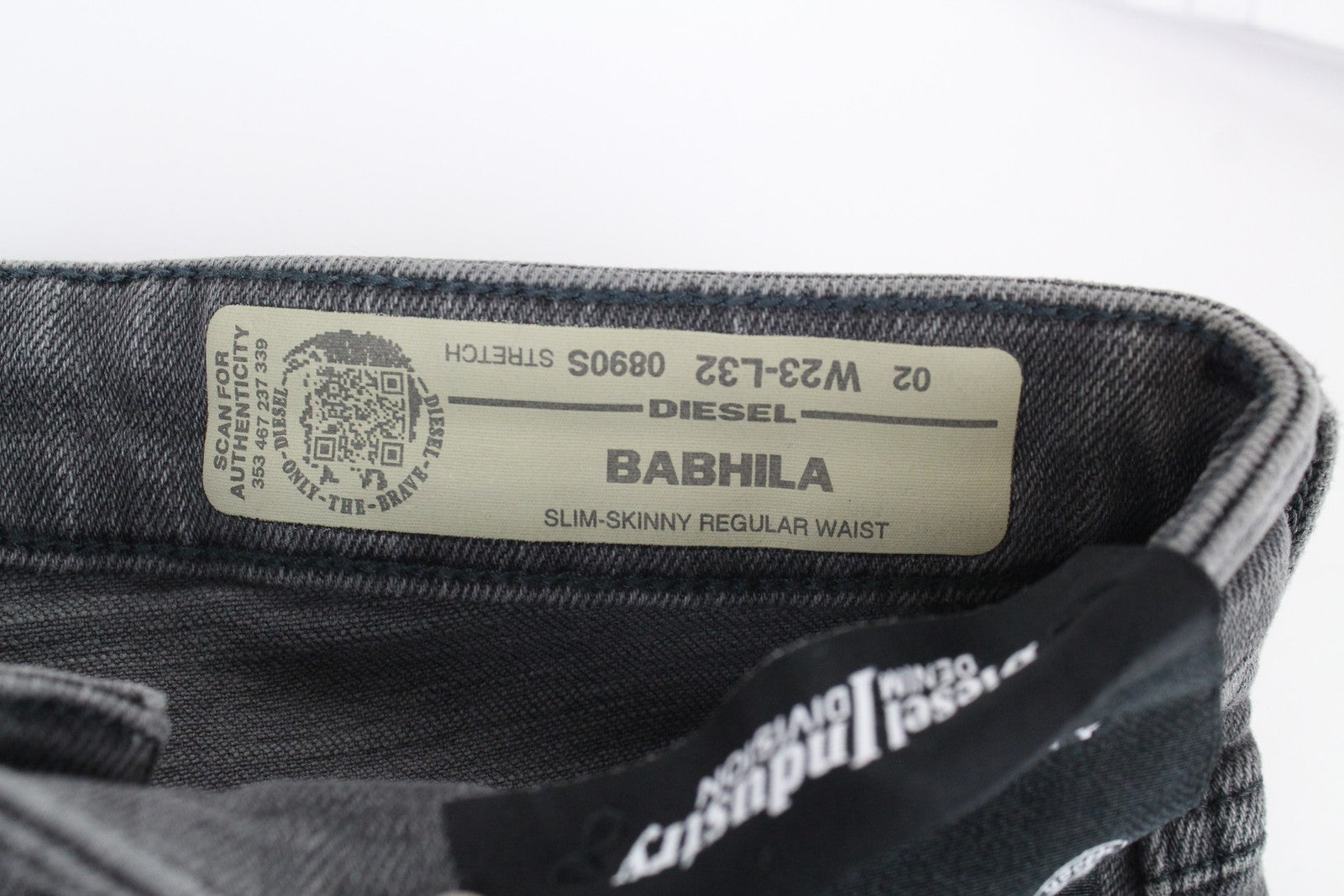 DIESEL Babhila 0890S Women's W32/L32 Slim Skinny Stretch Grey Jeans