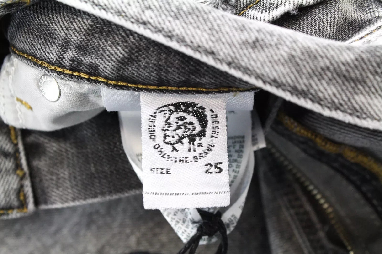 DIESEL Widee 8880X Women's W25 Straight Fit Washed Grey Pure Cotton Jeans