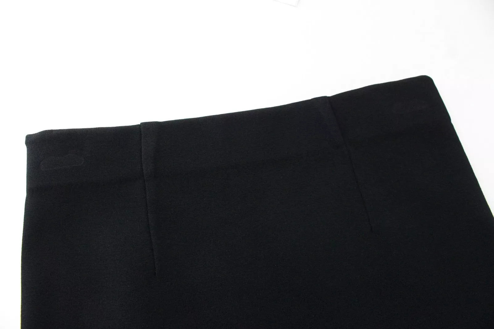 SUISTUDIO Scottie moteriškas sijonas L dydis, juodas, klasikinis, užtraukiamas, tamprus, formalus 