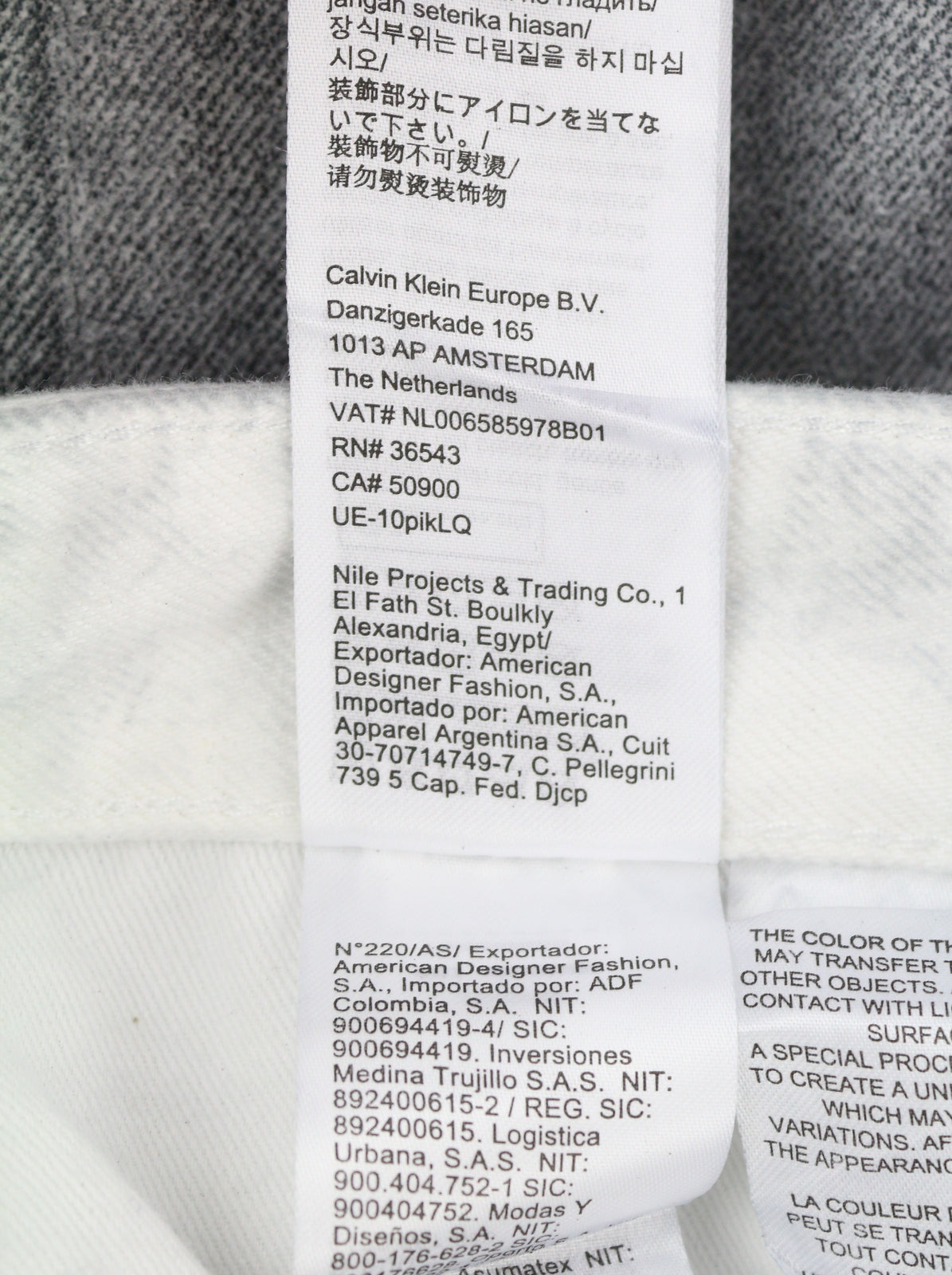 CALVIN KLEIN 90-ųjų tiesūs vyriški džinsai W30 pilki, skalbti, dengti, su užtrauktuku, rekomenduojama kaina – 169 € 