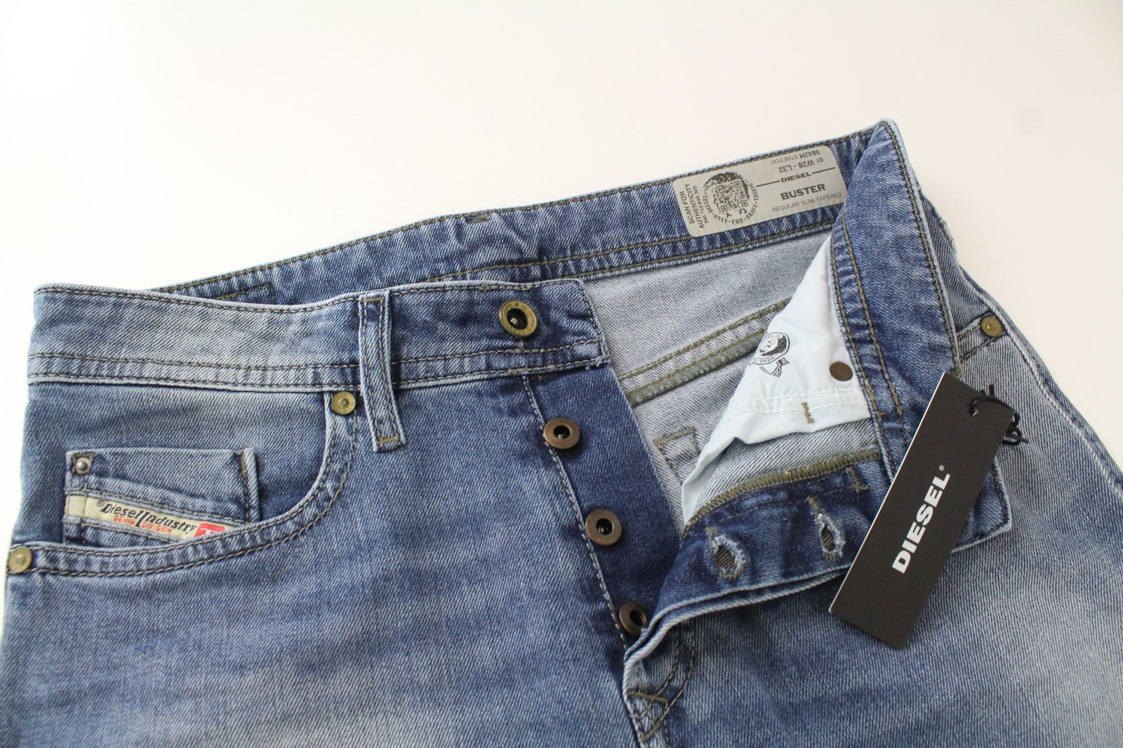 DIESEL Buster 0842H Men's W28/L32 Slim Tapered Blue Jeans in Stretch Cotton