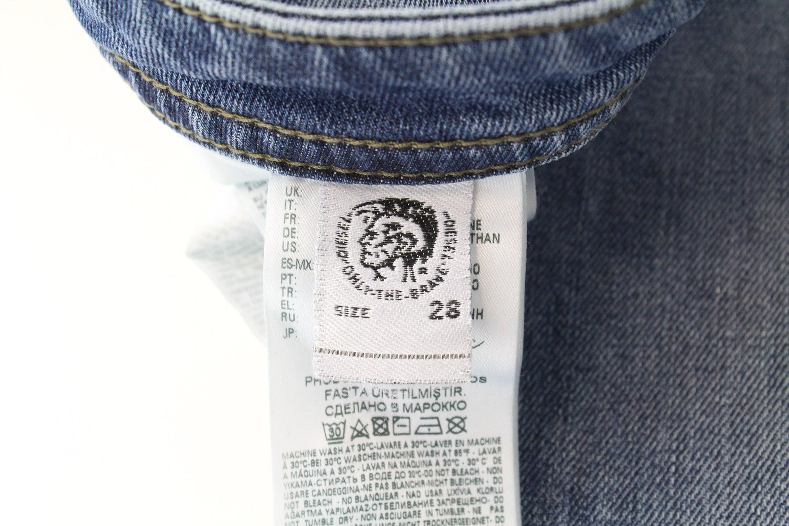 DIESEL Buster 0842H Men's W28/L32 Slim Tapered Blue Jeans in Stretch Cotton