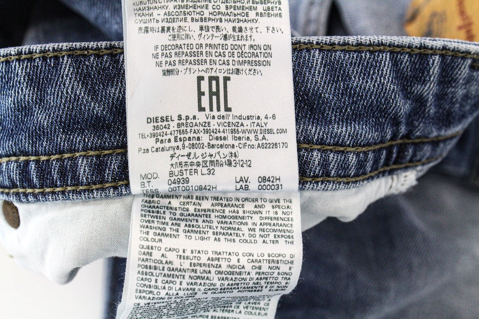 DIESEL Buster 0842H Men's W28/L32 Slim Tapered Blue Jeans in Stretch Cotton