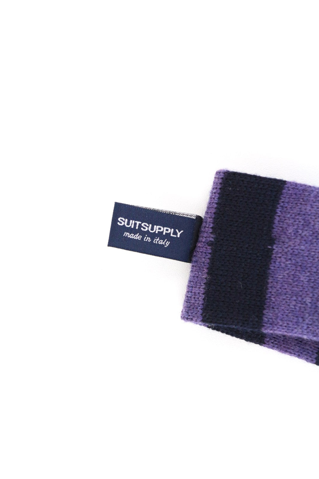 SUITSUPPLY vyriškas kaklaraištis ~142x6 cm violetinis dryžuotas vilnonis megztinis su šilkine apranga 