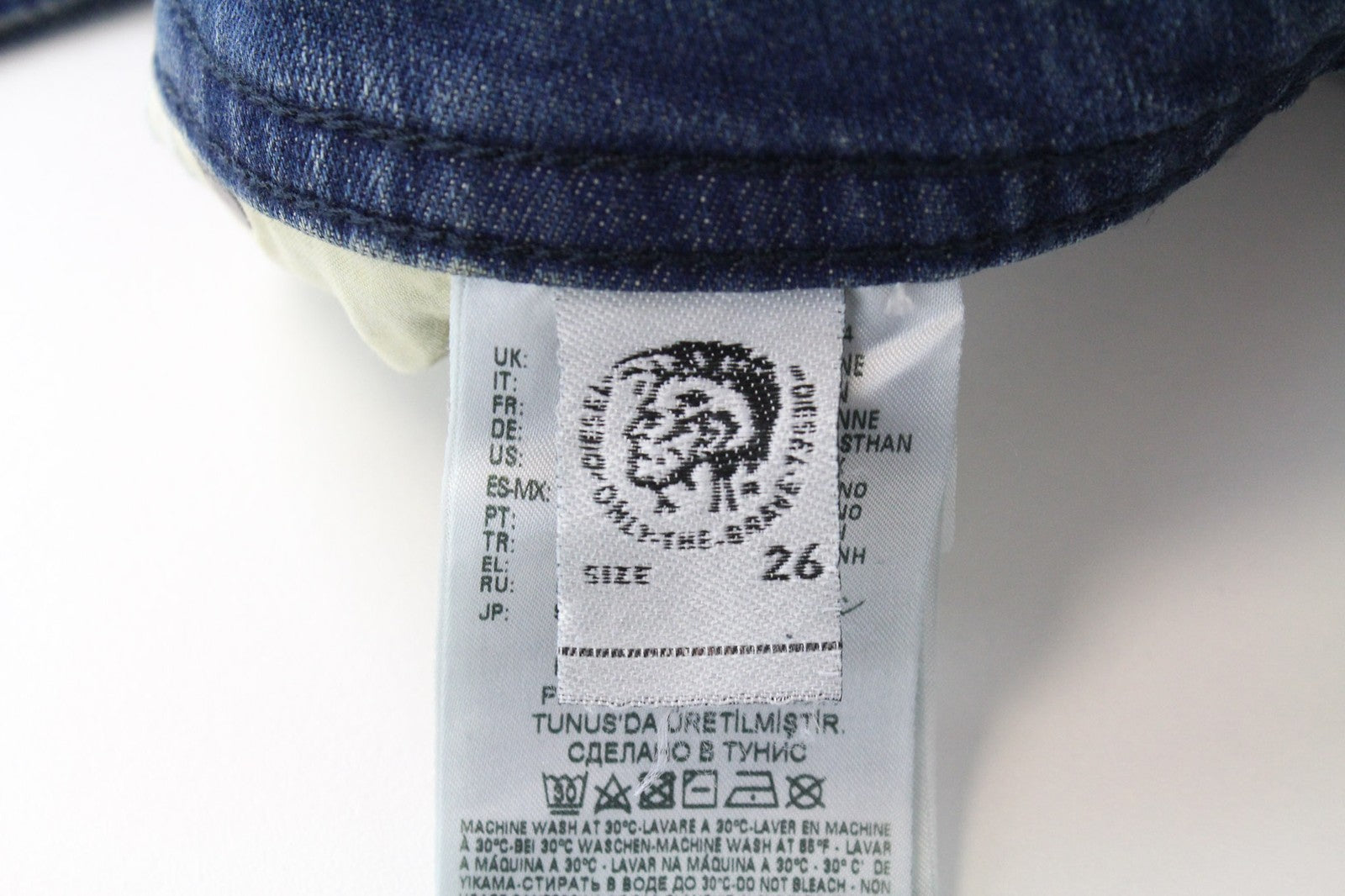 DIESEL Buster 084UT vyriškos džinsinės kelnės W26/L32 mėlynos, plonos, elastingos, siaurėjančios 