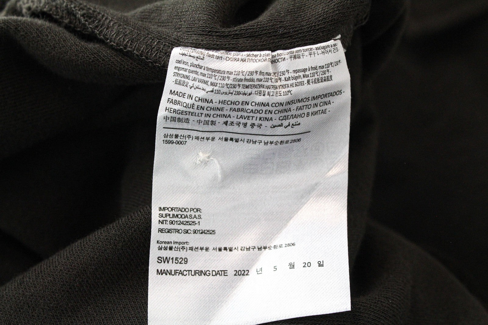 SUITSUPPLY vyriški išskleidžiami marškiniai L dydžio tamsiai rudi medvilniniai kilpiniai ploni marškiniai 