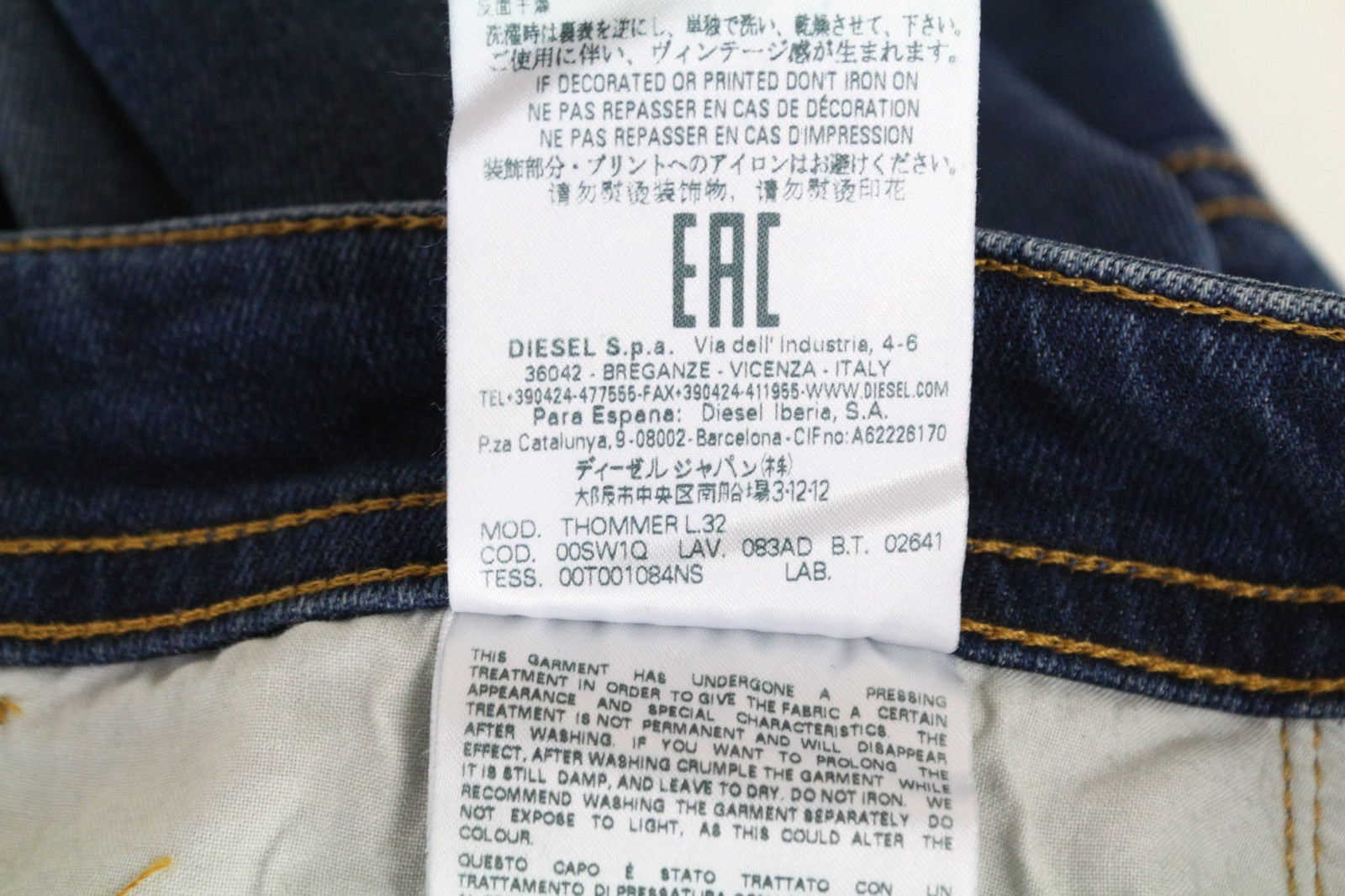 DIESEL Thommer 083AD vyriški vidutinio mėlynumo ploni džinsai su užtrauktuku ir tampriu kirpimu, W29 L32 