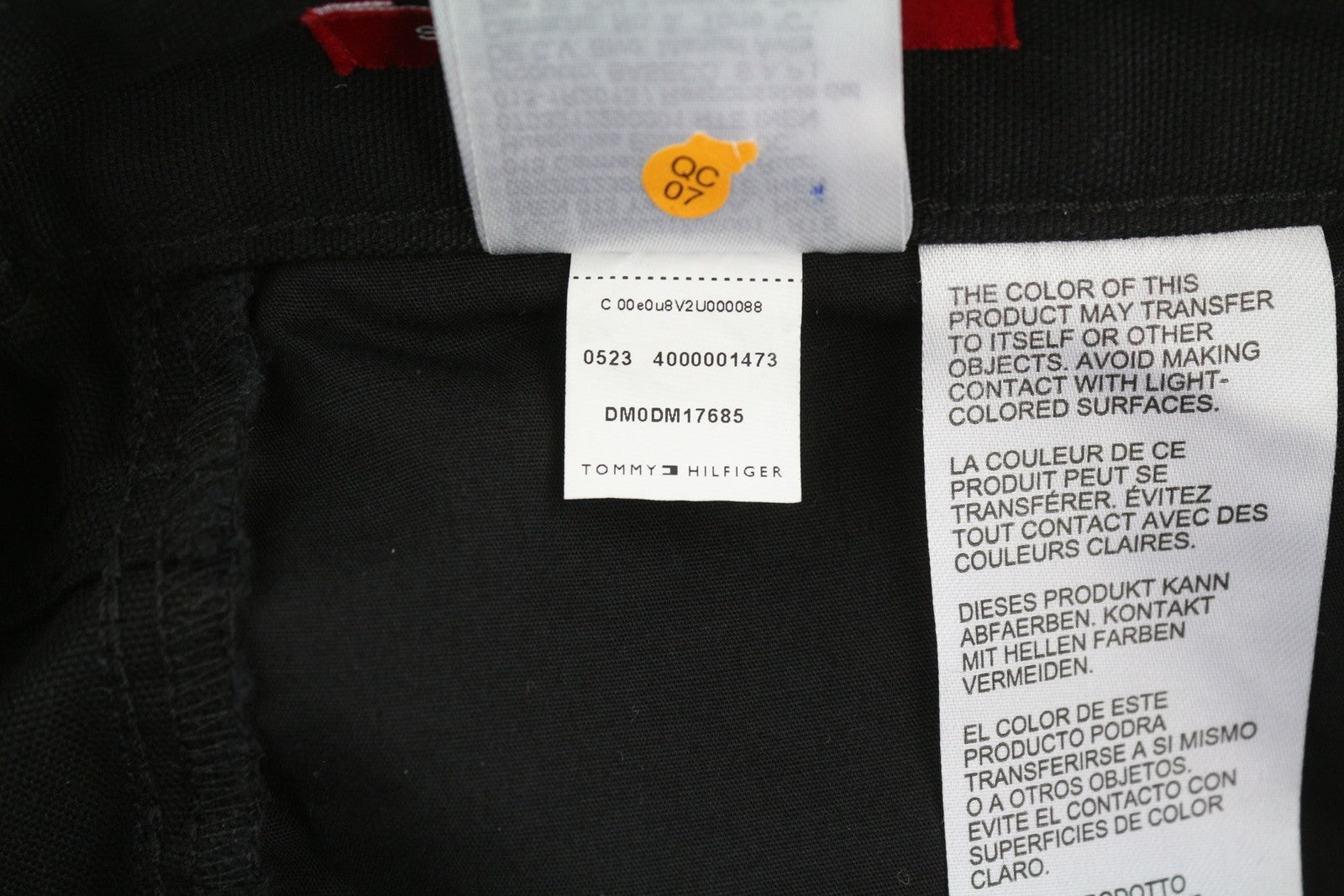 TOMMY HILFIGER Skater Carpenter vyriškos kelnės W33/L32 juodos krovininės su užtrauktuku, rekomenduojama kaina – 139 € 