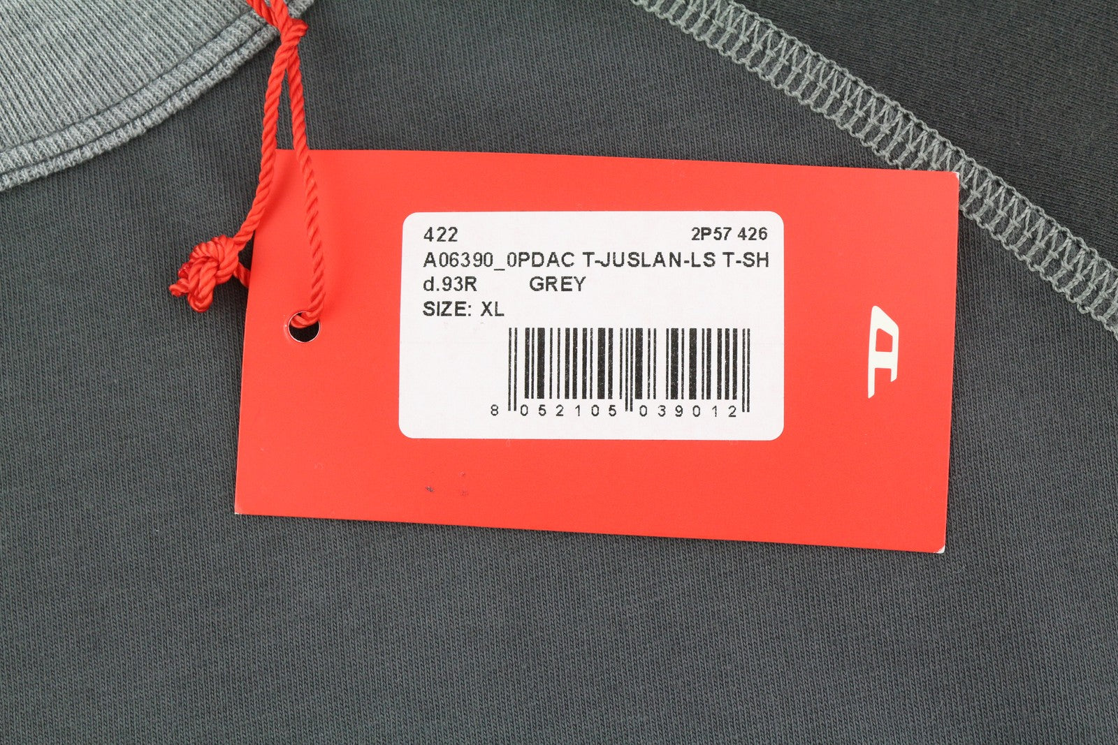 DIESEL T-Juslan-LS vyriški marškinėliai, pilki, ilgomis rankovėmis, apvalios iškirptės, tamprūs trikotažo drobės gabalėliai. 