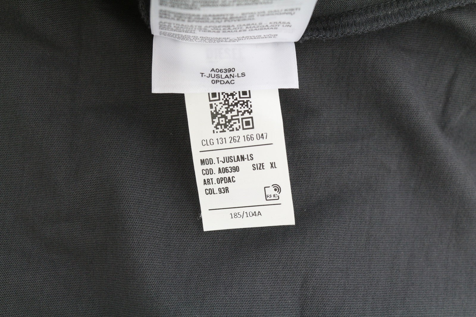 DIESEL T-Juslan-LS vyriški marškinėliai, pilki, ilgomis rankovėmis, apvalios iškirptės, tamprūs trikotažo drobės gabalėliai. 